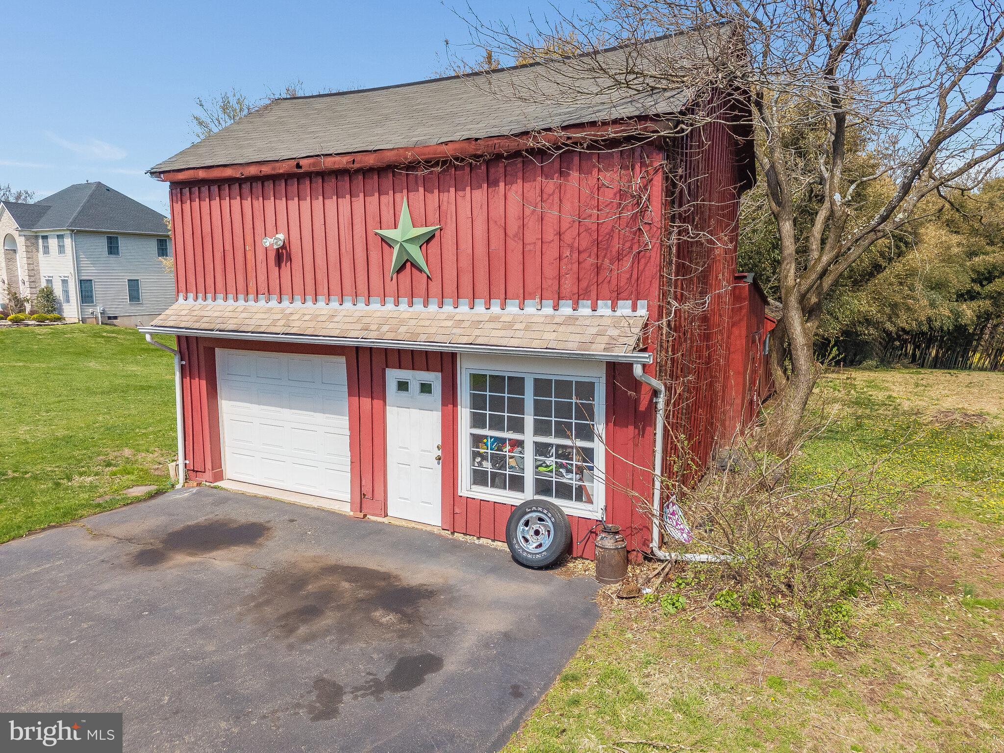 40 SERGEANTSVILLE ROAD