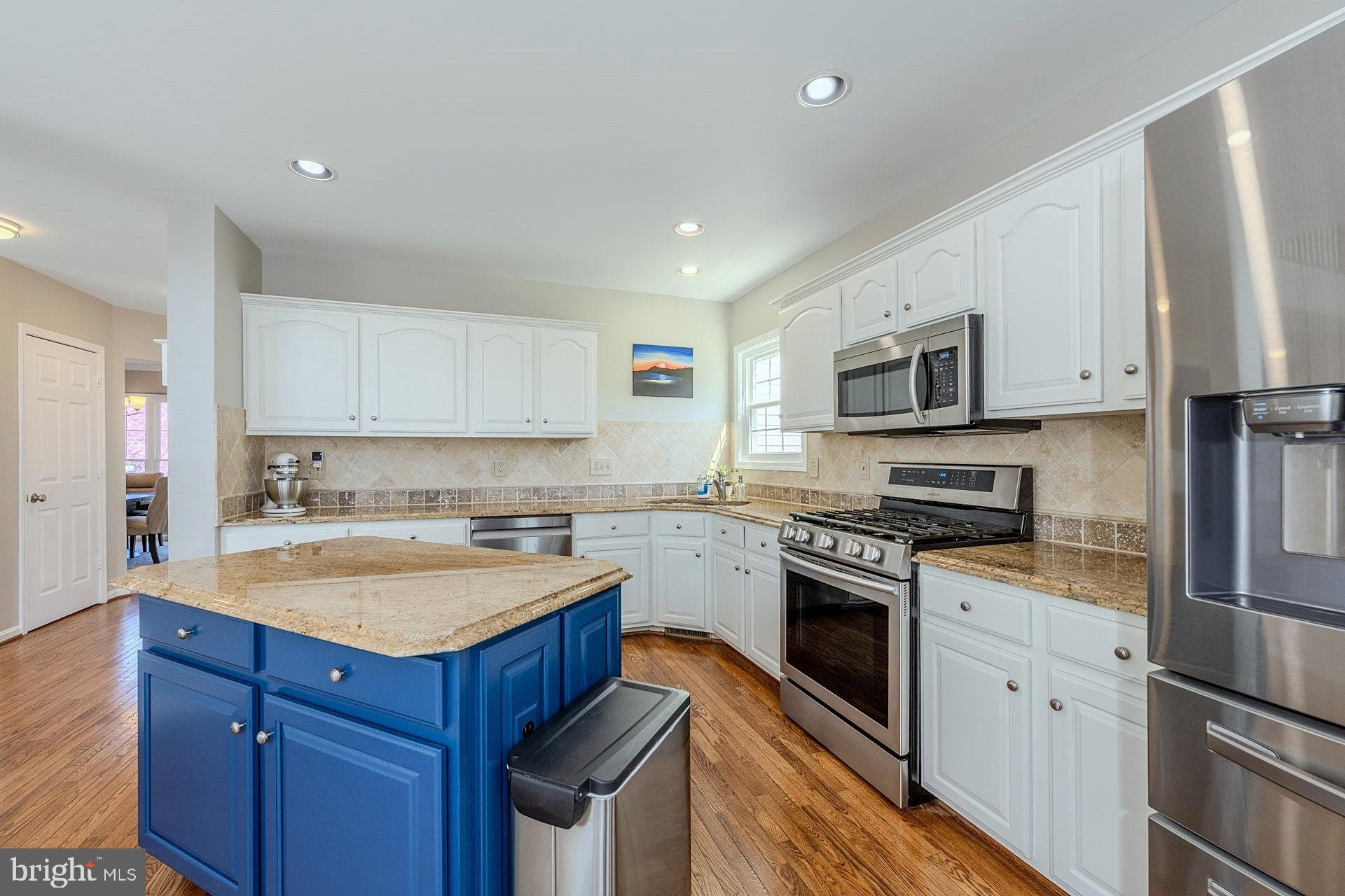 BRIDLEWOOD - Residential