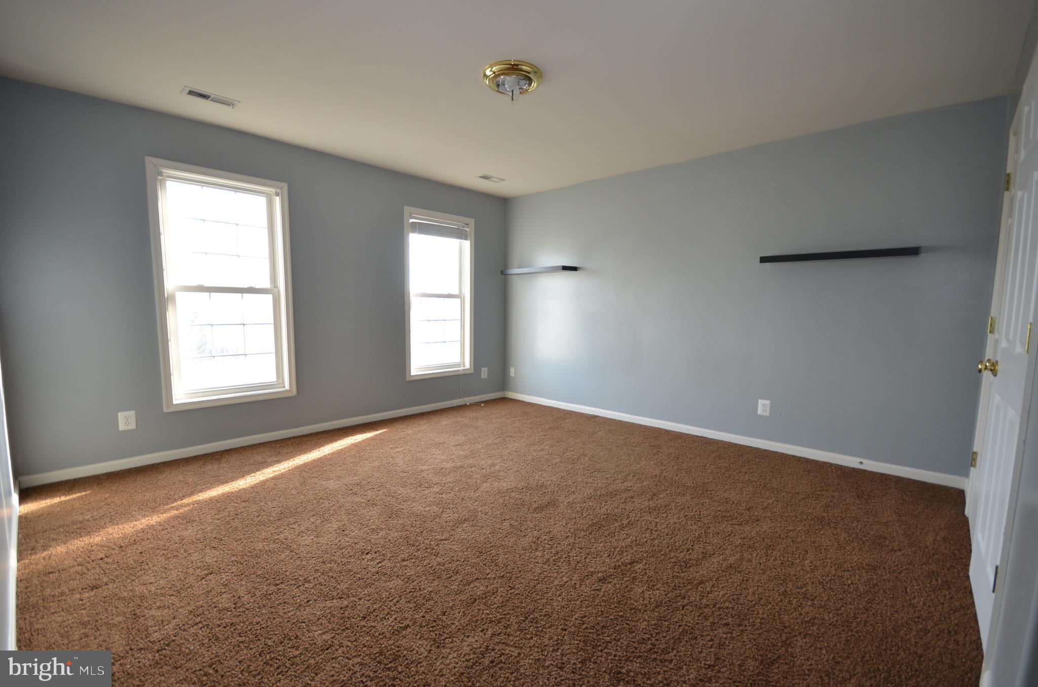 ALBIN ESTATES - Residential Lease