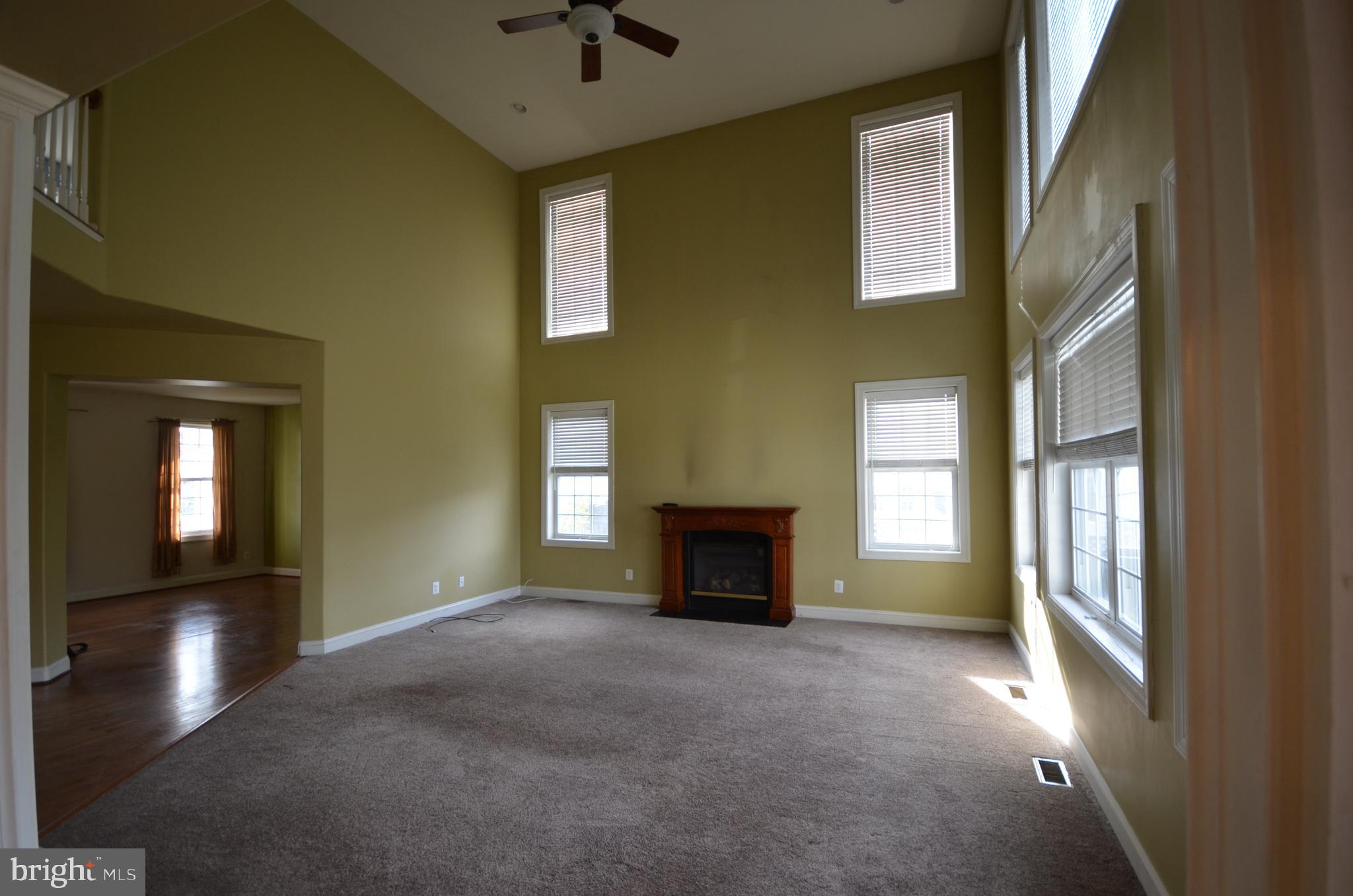 ALBIN ESTATES - Residential Lease