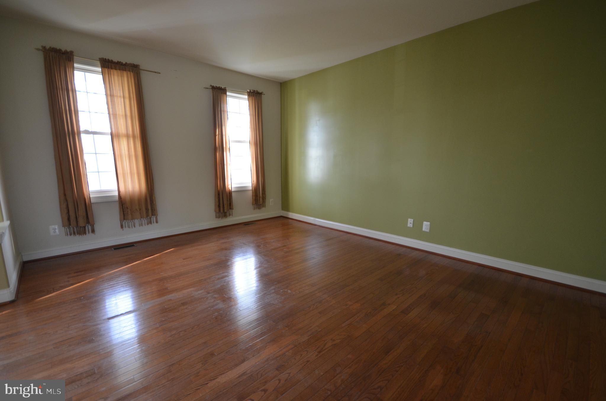 ALBIN ESTATES - Residential Lease