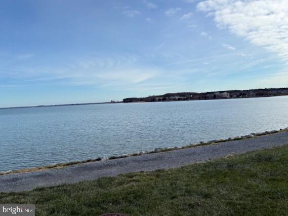 QUEENS LANDING - Residential Lease