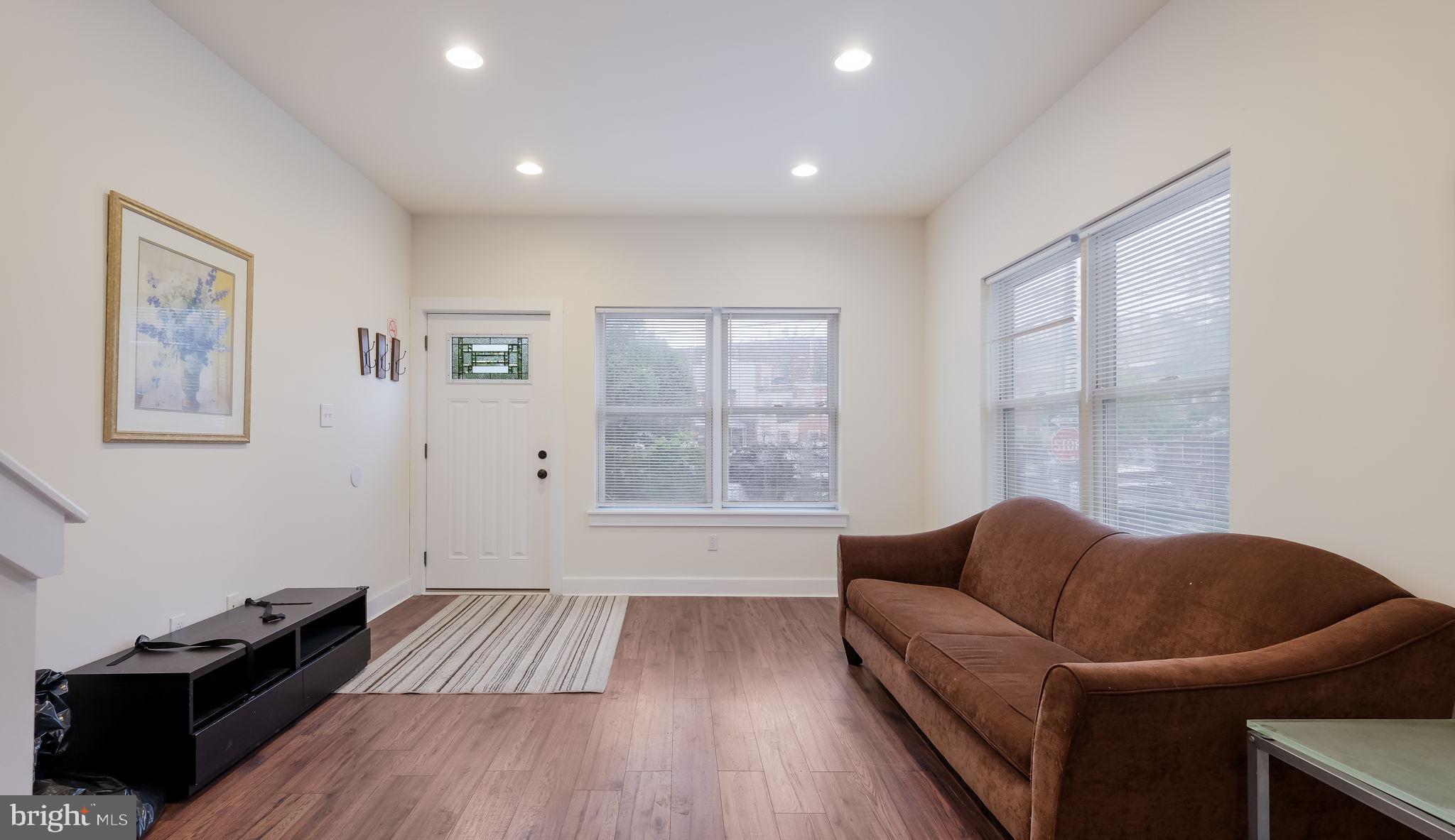 436 N SLOAN STREET