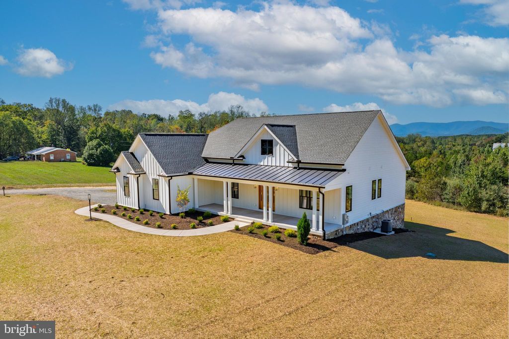 Photo of 7 Horizon Drive, RUCKERSVILLE, VA 22968 (MLS # VAGR2000770)