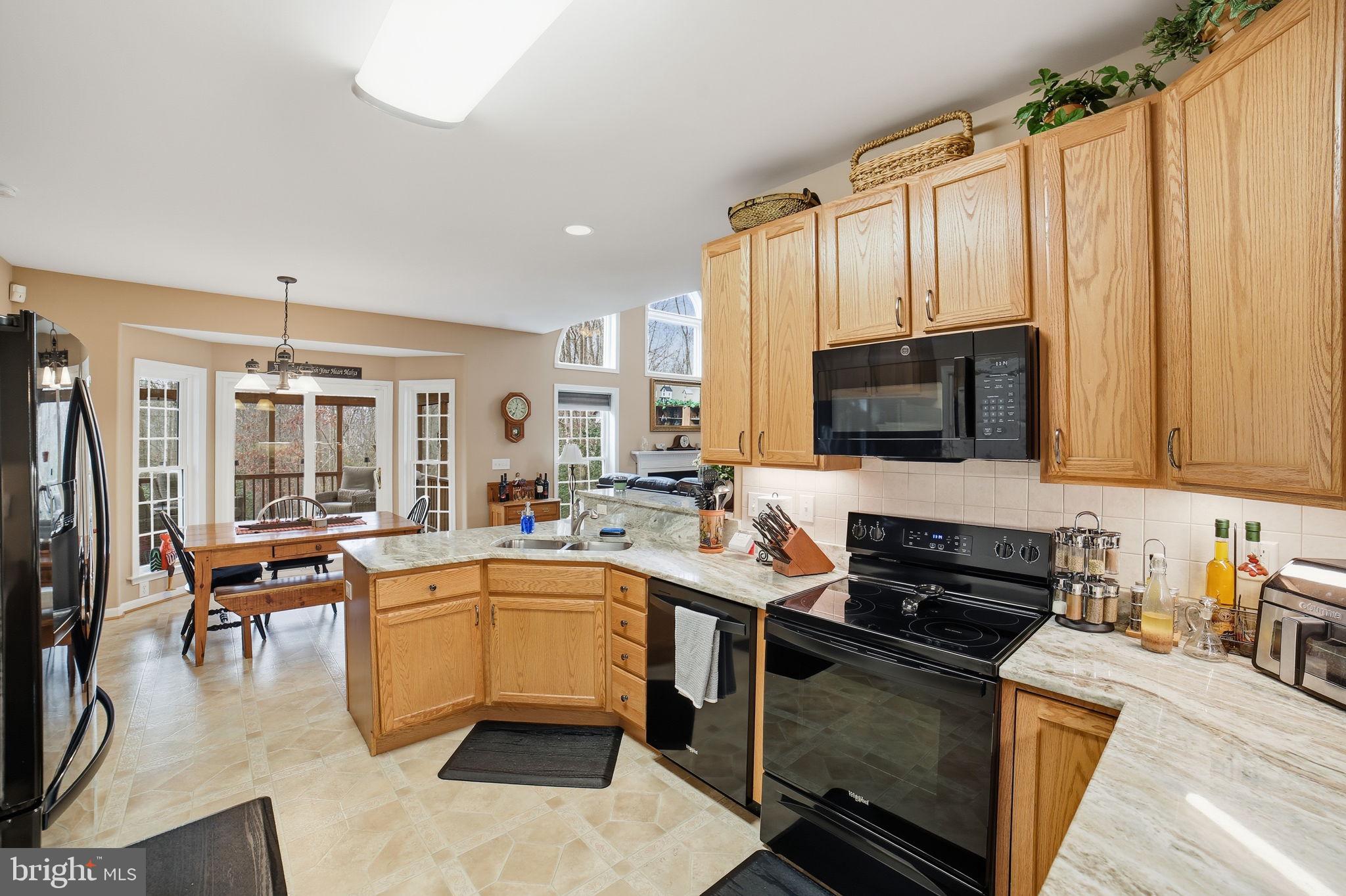 NI RIVER STATION - Residential