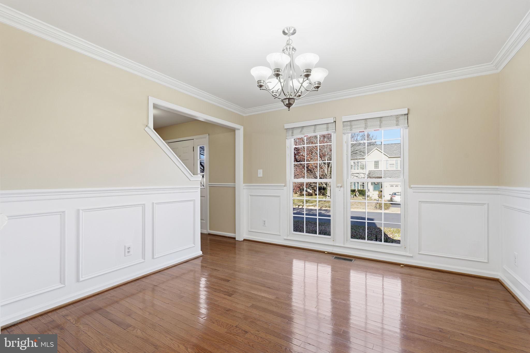 ASHBURN VILLAGE - Residential Lease