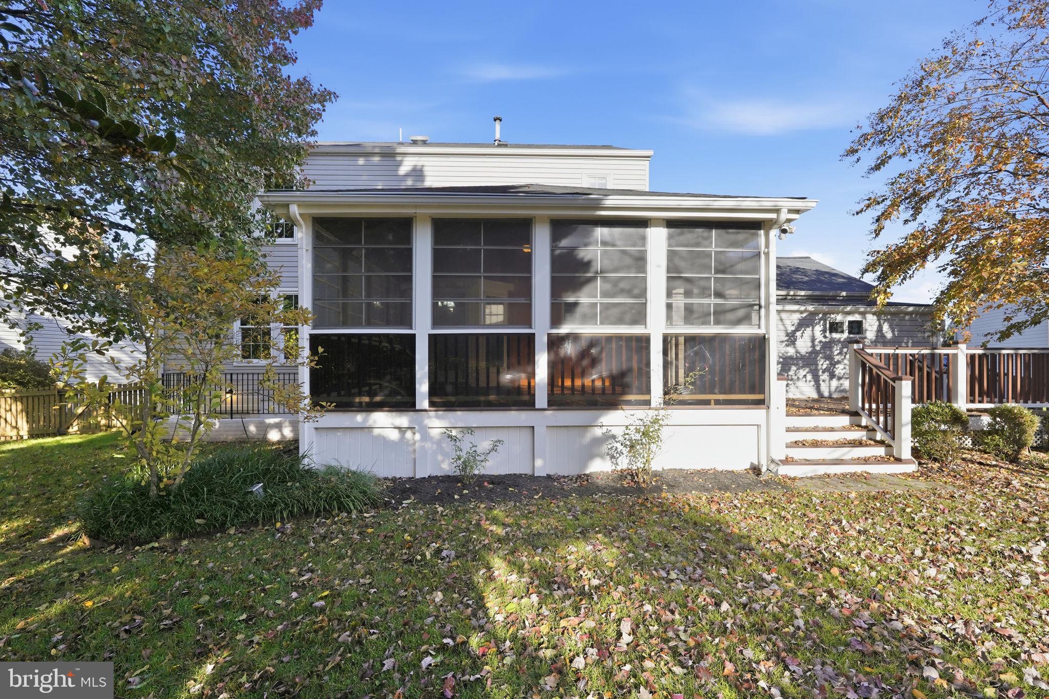 ASHBURN VILLAGE - Residential Lease