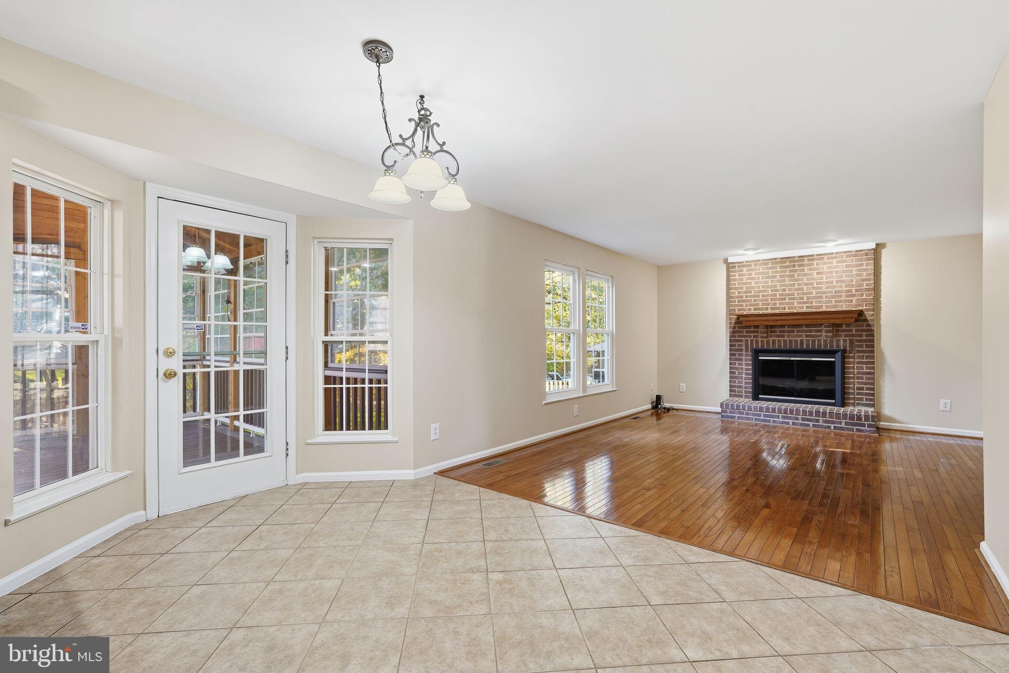 ASHBURN VILLAGE - Residential Lease