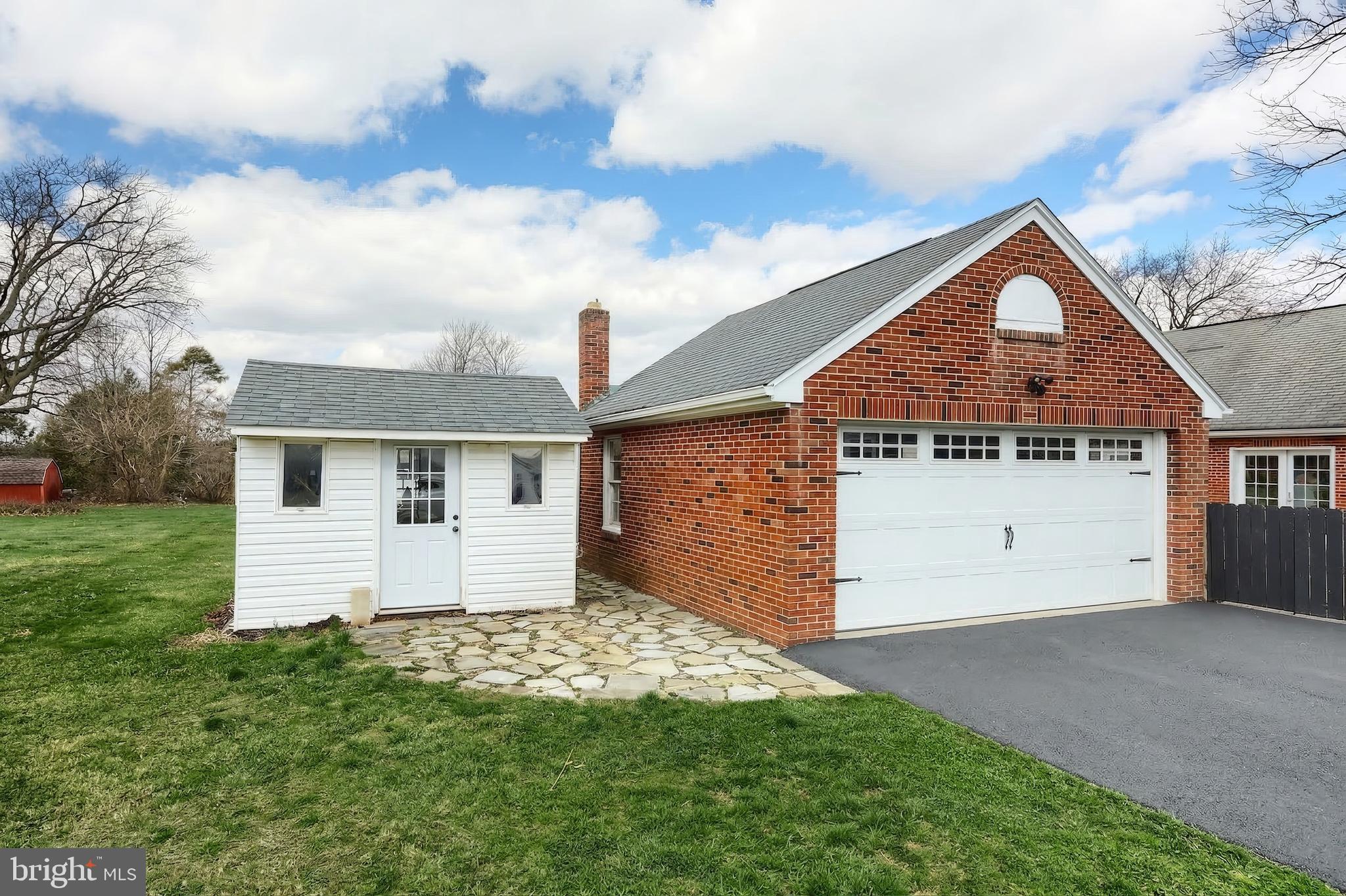 1826 POWDER MILL ROAD