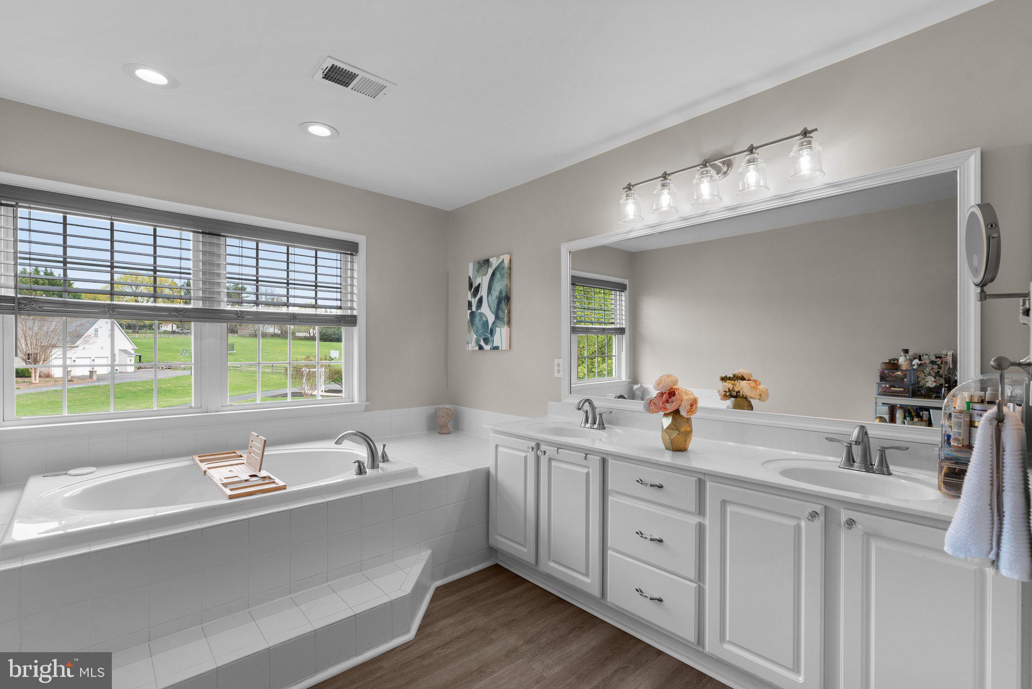 GAITHERSBURG - Residential