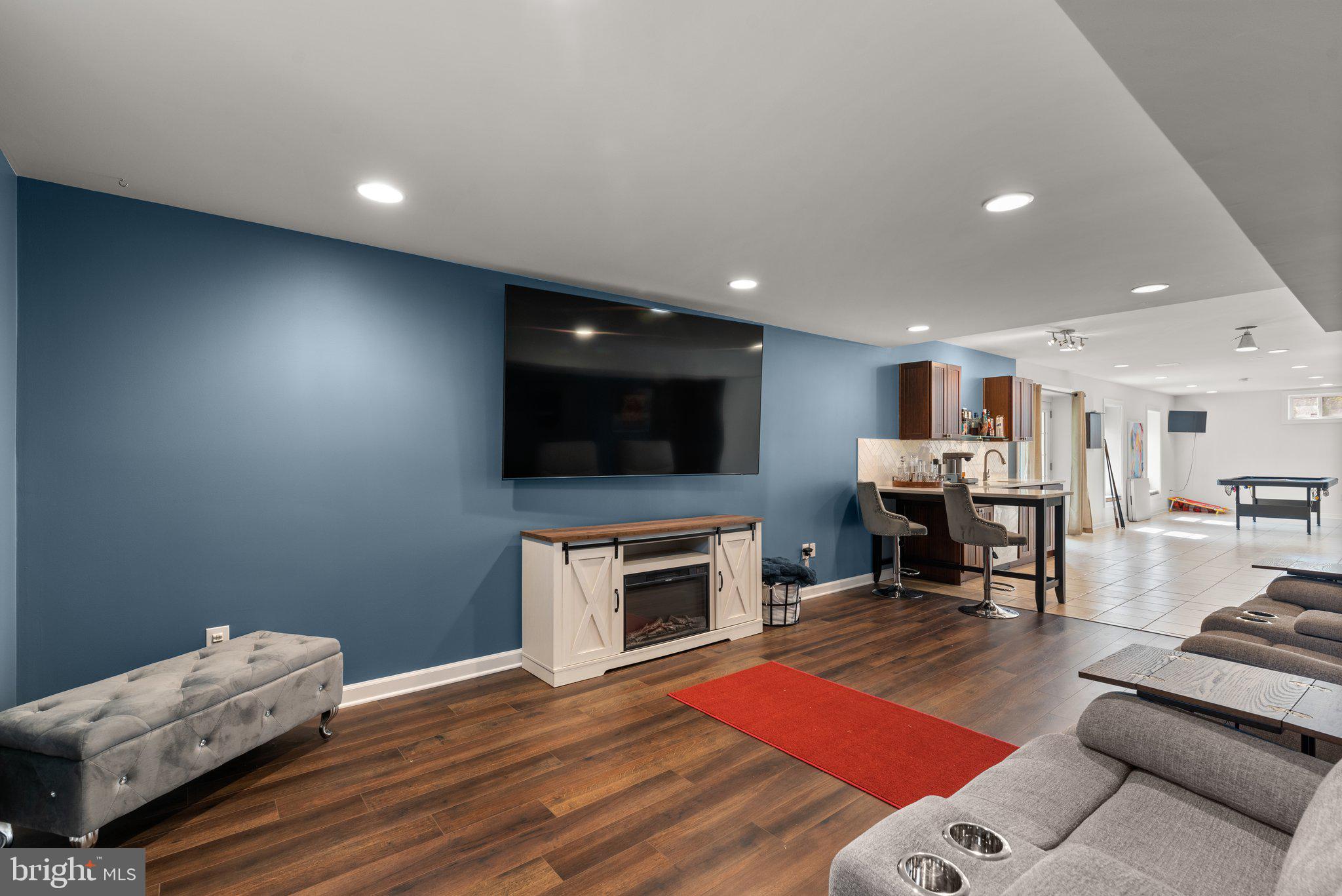 GAITHERSBURG - Residential