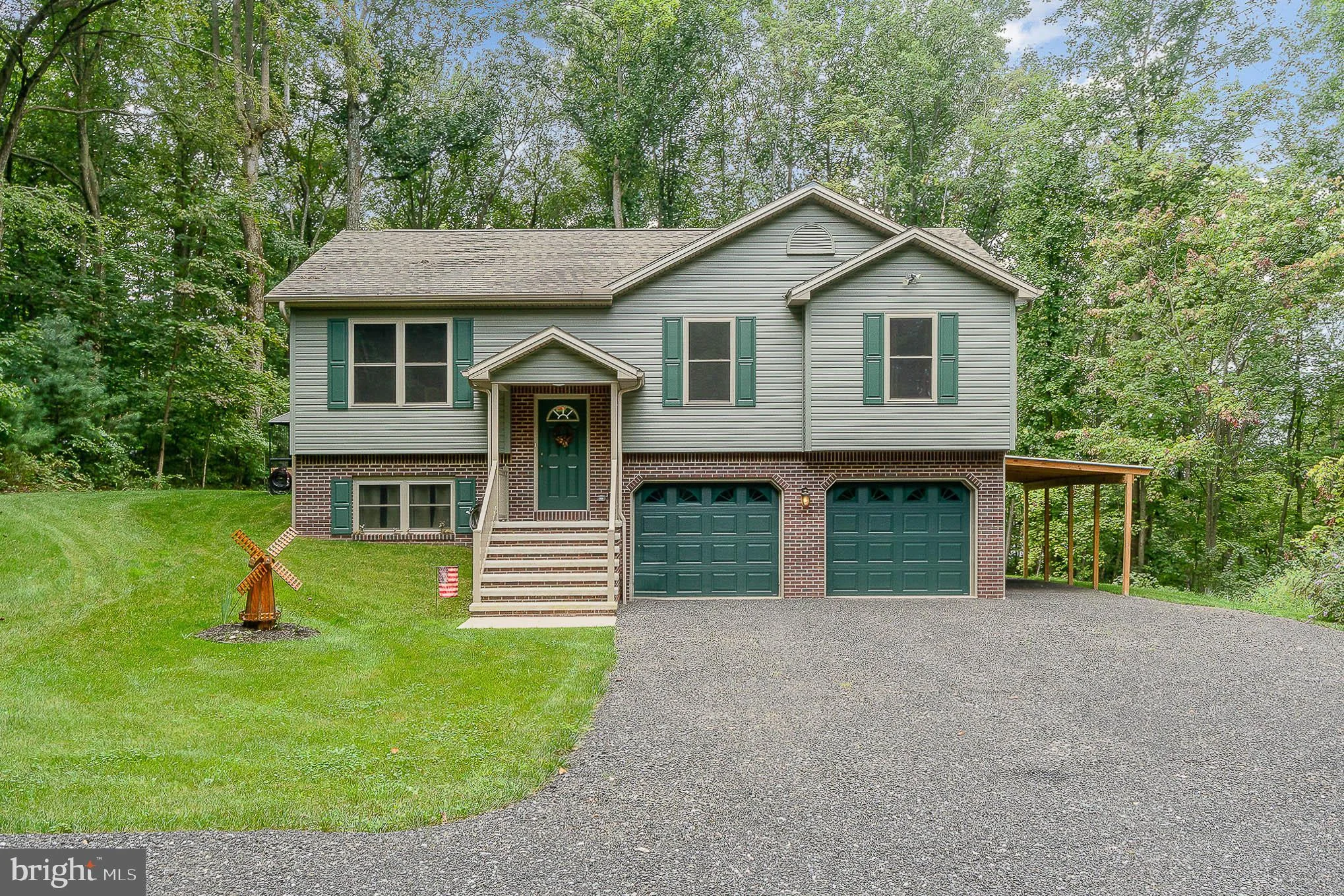 165 Ridge Road, New Bloomfield, PA 17068