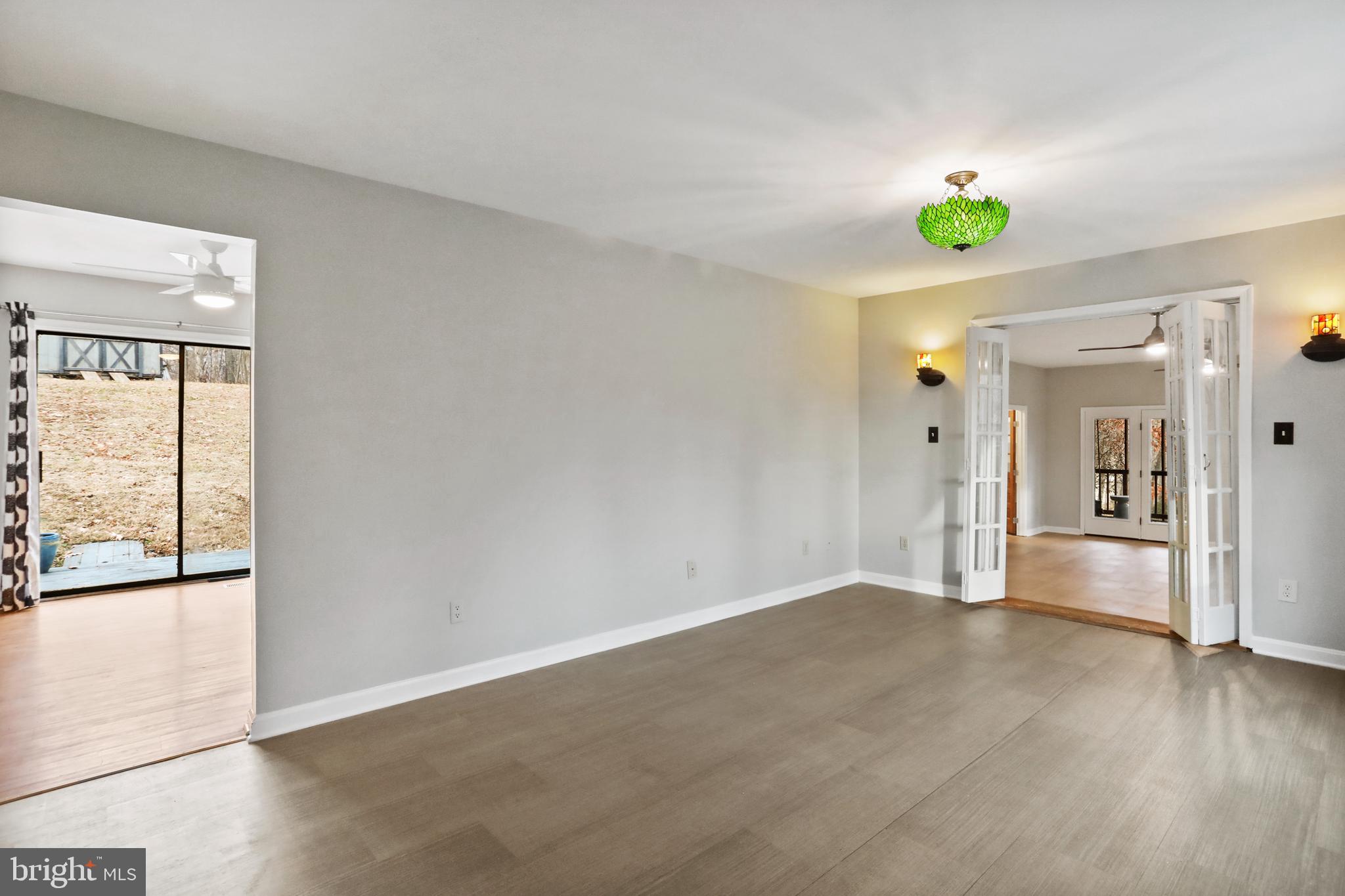 SHANNONDALE - Residential