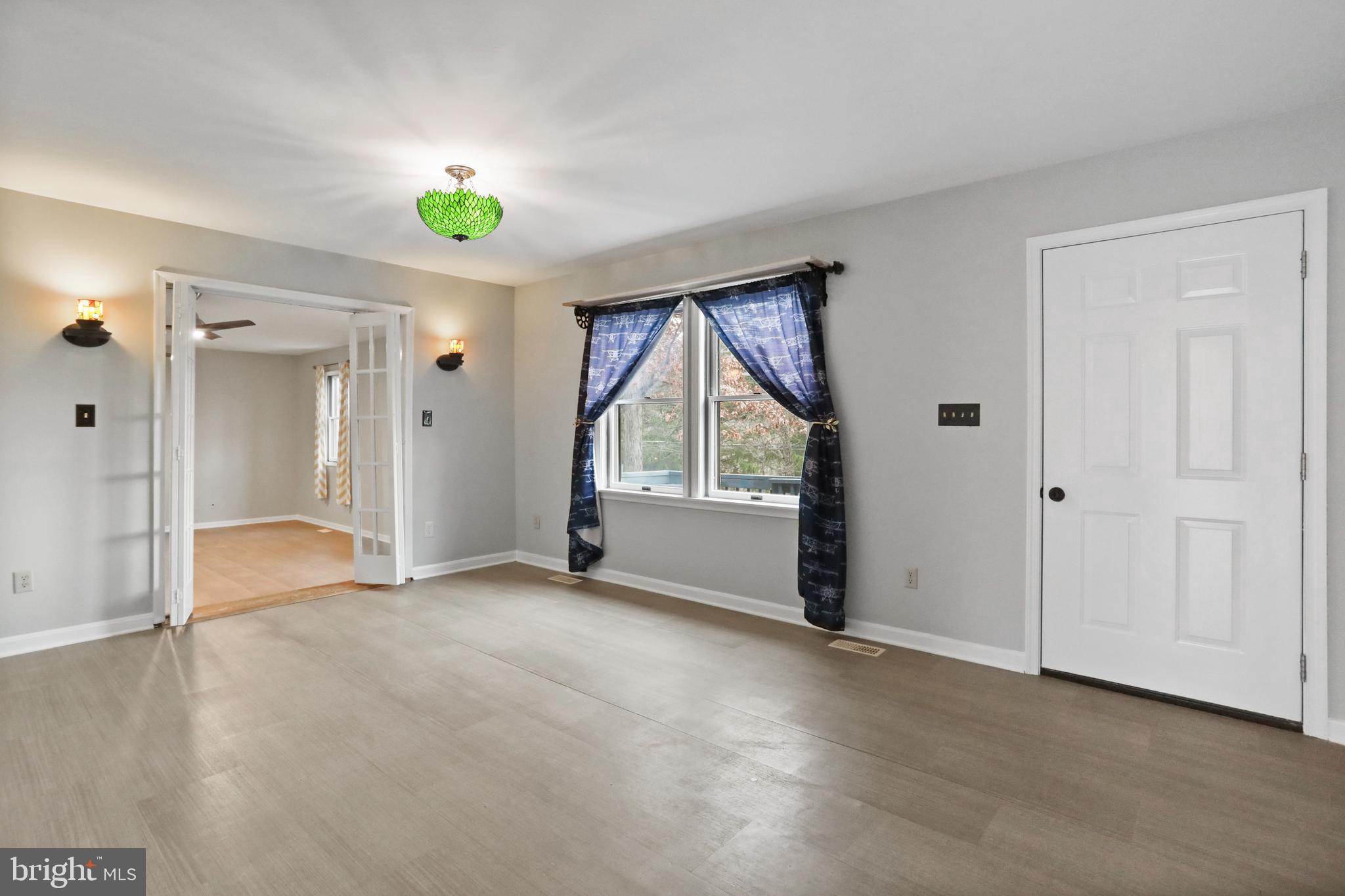 SHANNONDALE - Residential