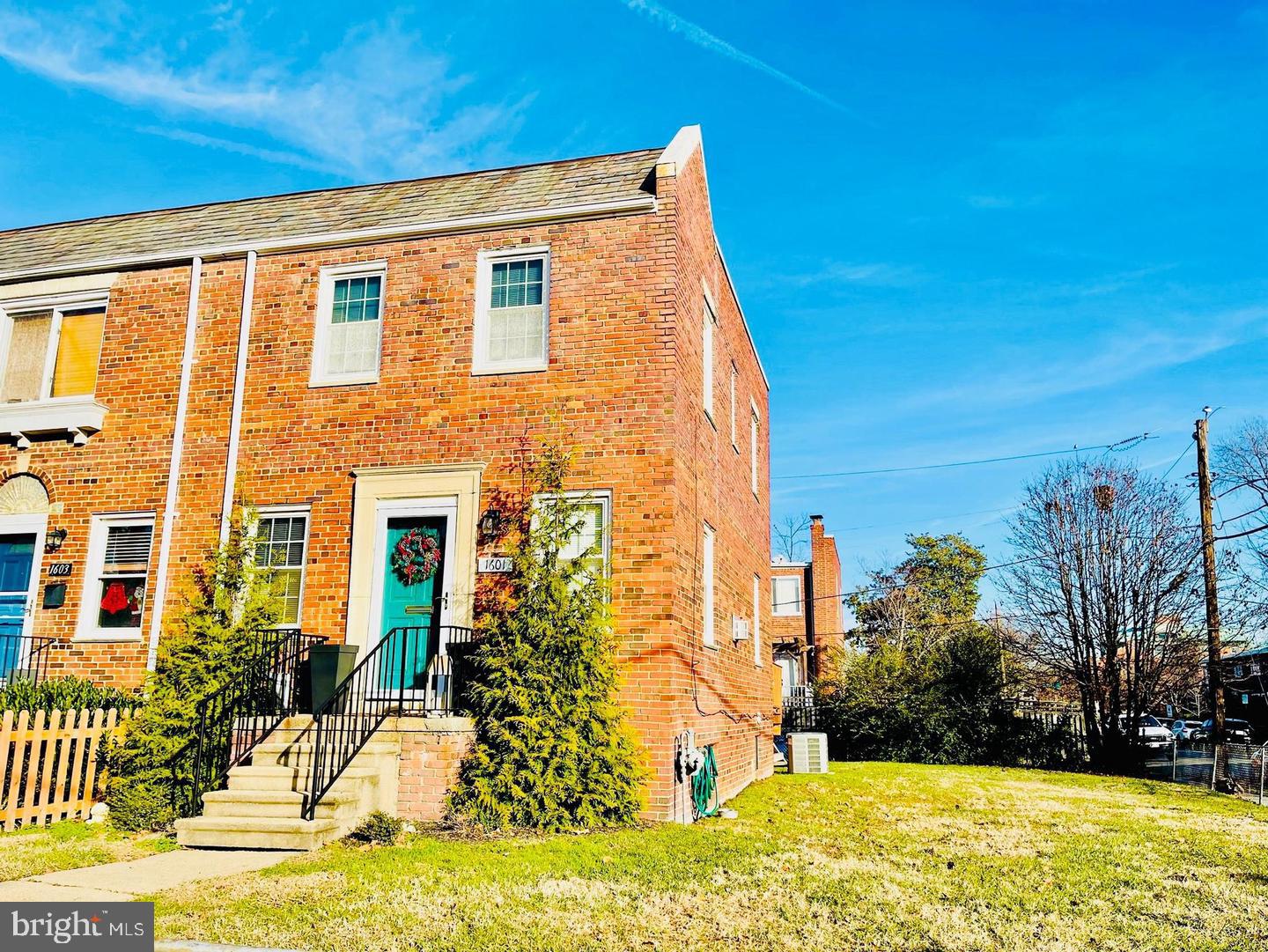 1601 PRINCESS STREET