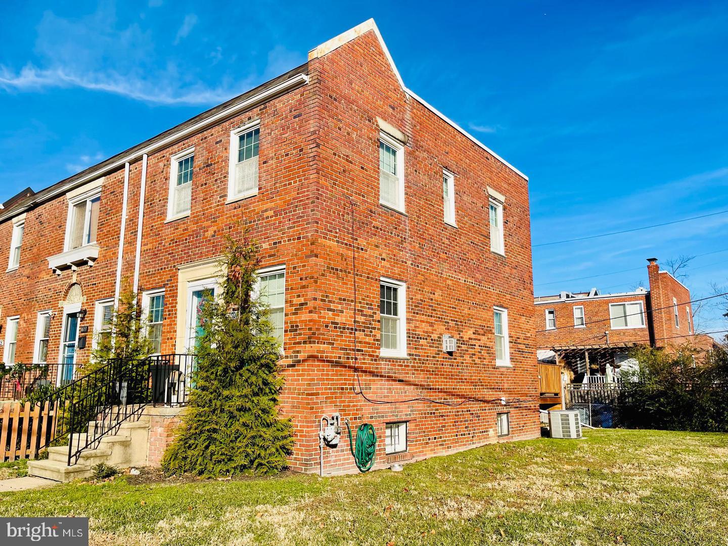 1601 PRINCESS STREET