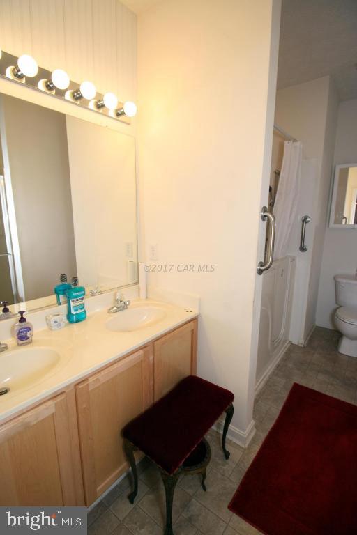 WOOD CREEK GOLF COMM - Residential