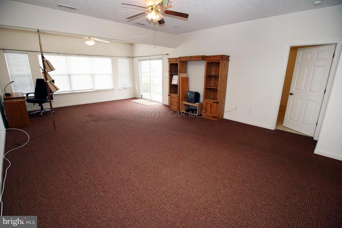 WOOD CREEK GOLF COMM - Residential