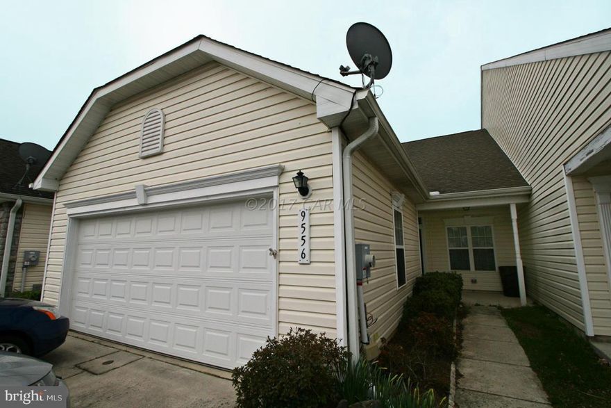 Wood Creek Golf Course Community. 2-bedroom, 2-Bath interior townhome. Wide-open floorplan offers a welcoming foyer. Formal dining room with tray ceiling. Large kitchen with island, pantry, breakfast bar. Huge great room with dining area, living area, office/sunroom area. Master bedroom with tray ceiling, triple window, walk-in closet and full, en-suite bath, featuring an upgraded walk-in tub, separate shower stall, double vanity. 2nd bedroom with roomy closet. Laundry room w/storage space. Screened door to attached 2-car garage, drywalled, workshop area & storage area, HWH, extra refrigerator. 1-year AHS Home Warranty! Community clubhouse, inground pool, walking trails, DELMAR SCHOOLS or one-time option for Wicomico, golf course. Sizes, taxes approx.