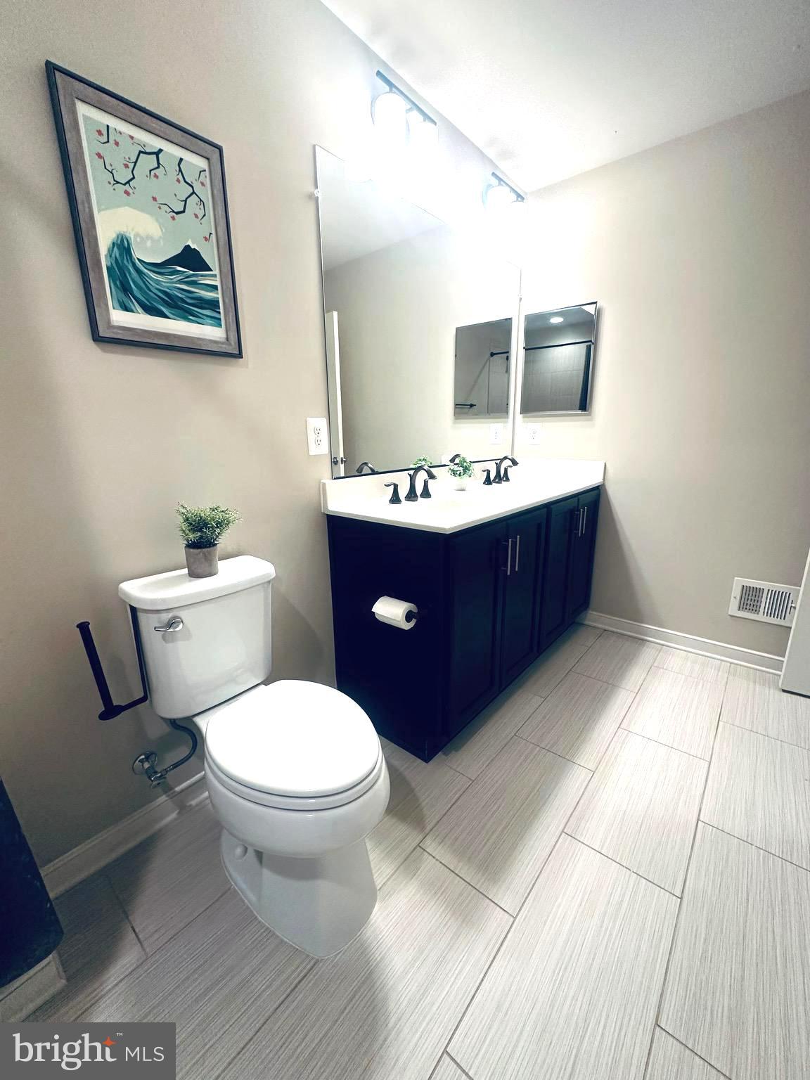 EAST GATE CONDOMINIUMS - Residential