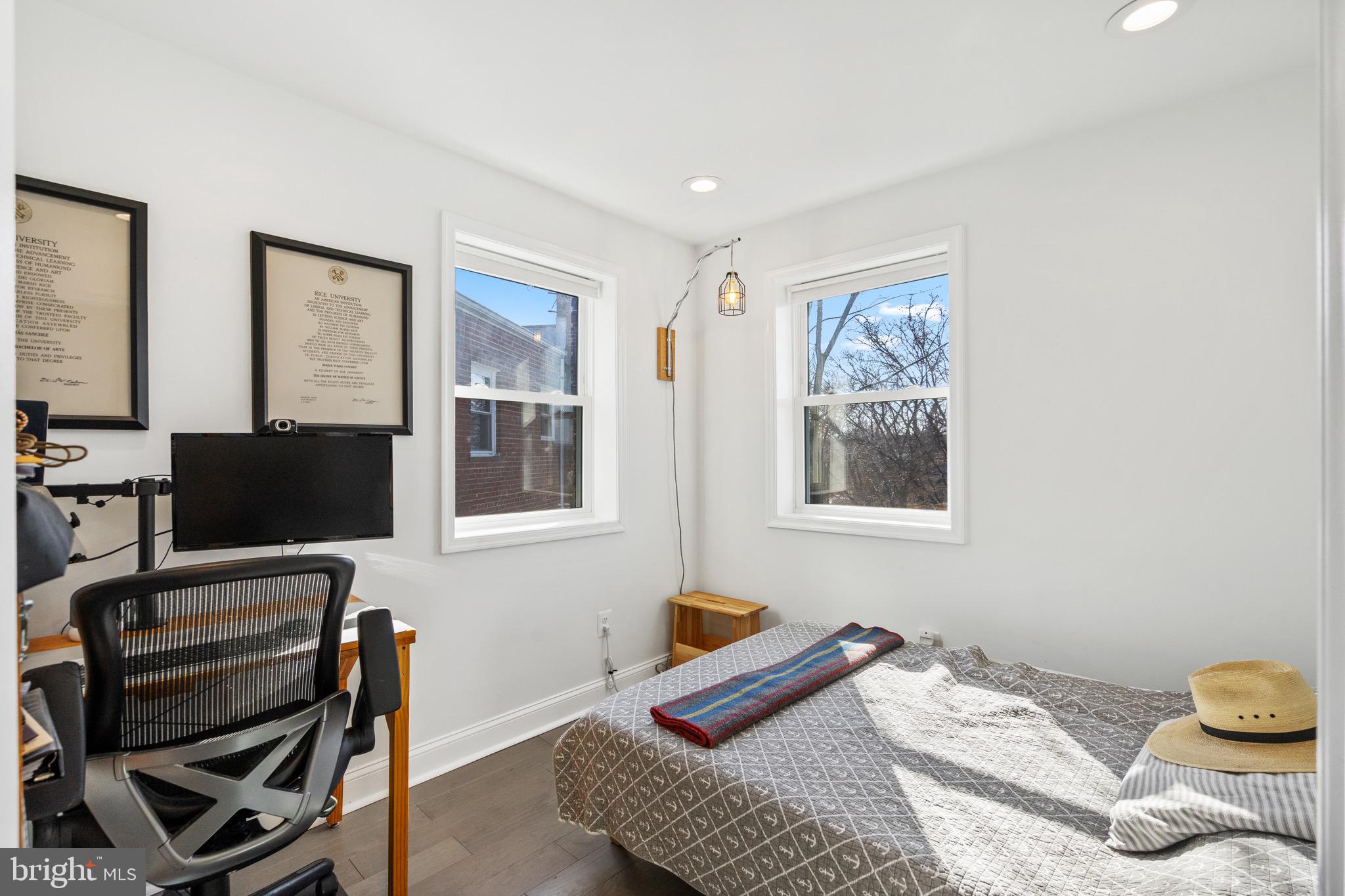 DEANWOOD - Residential