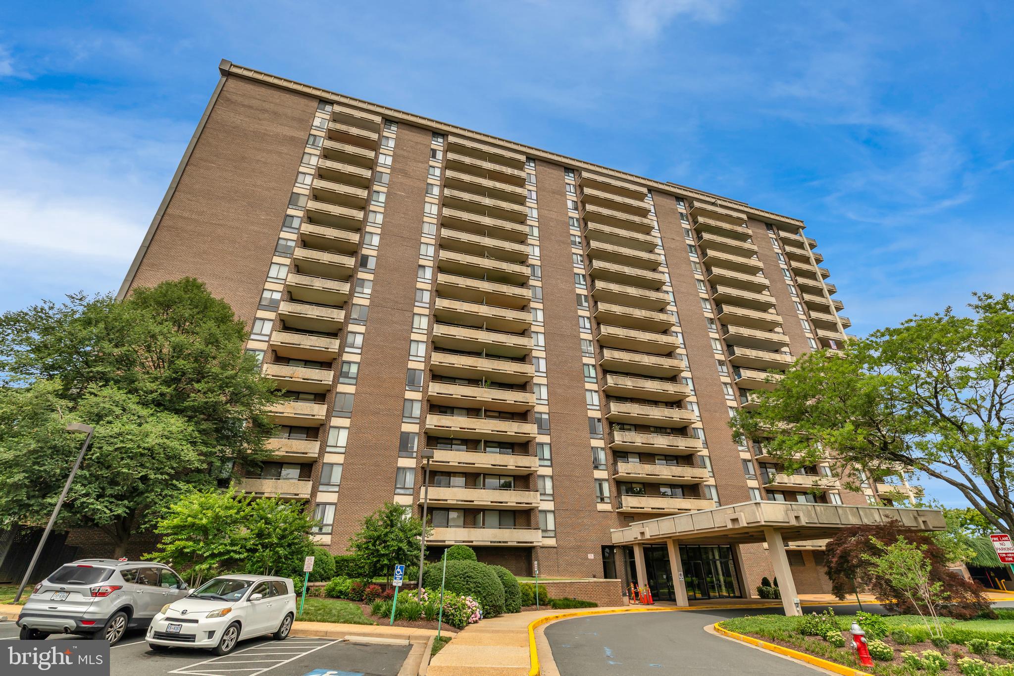 1800 OLD MEADOW ROAD 1014