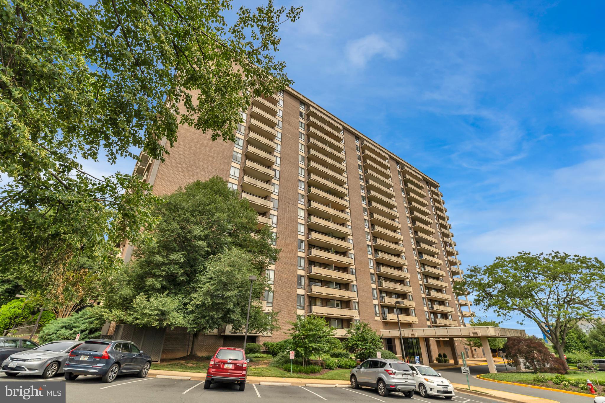 1800 OLD MEADOW ROAD 1014