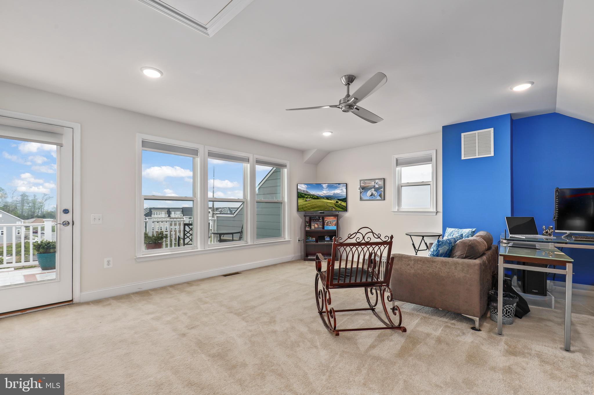 POTOMAC SHORES - Residential