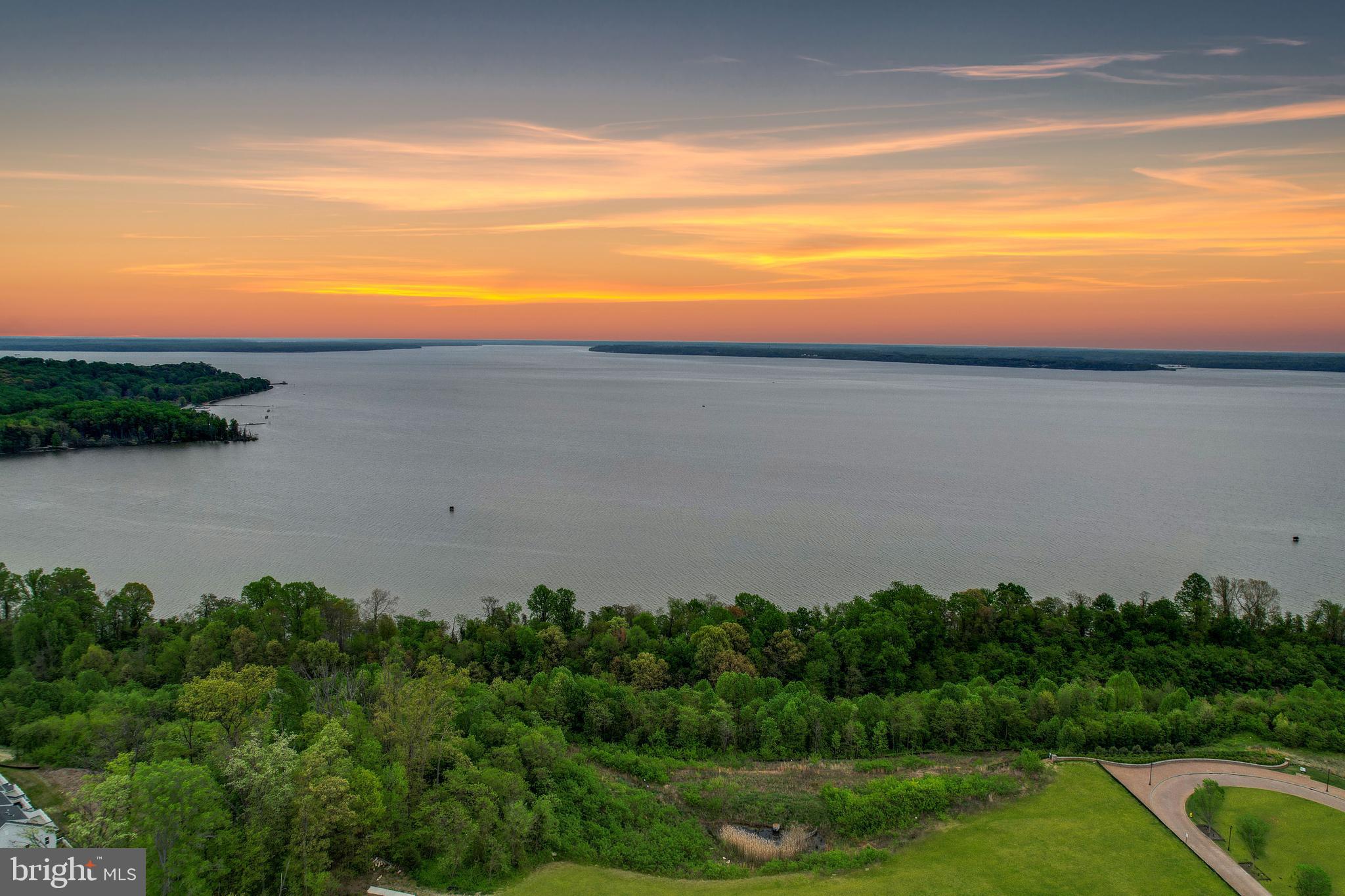 POTOMAC SHORES - Residential