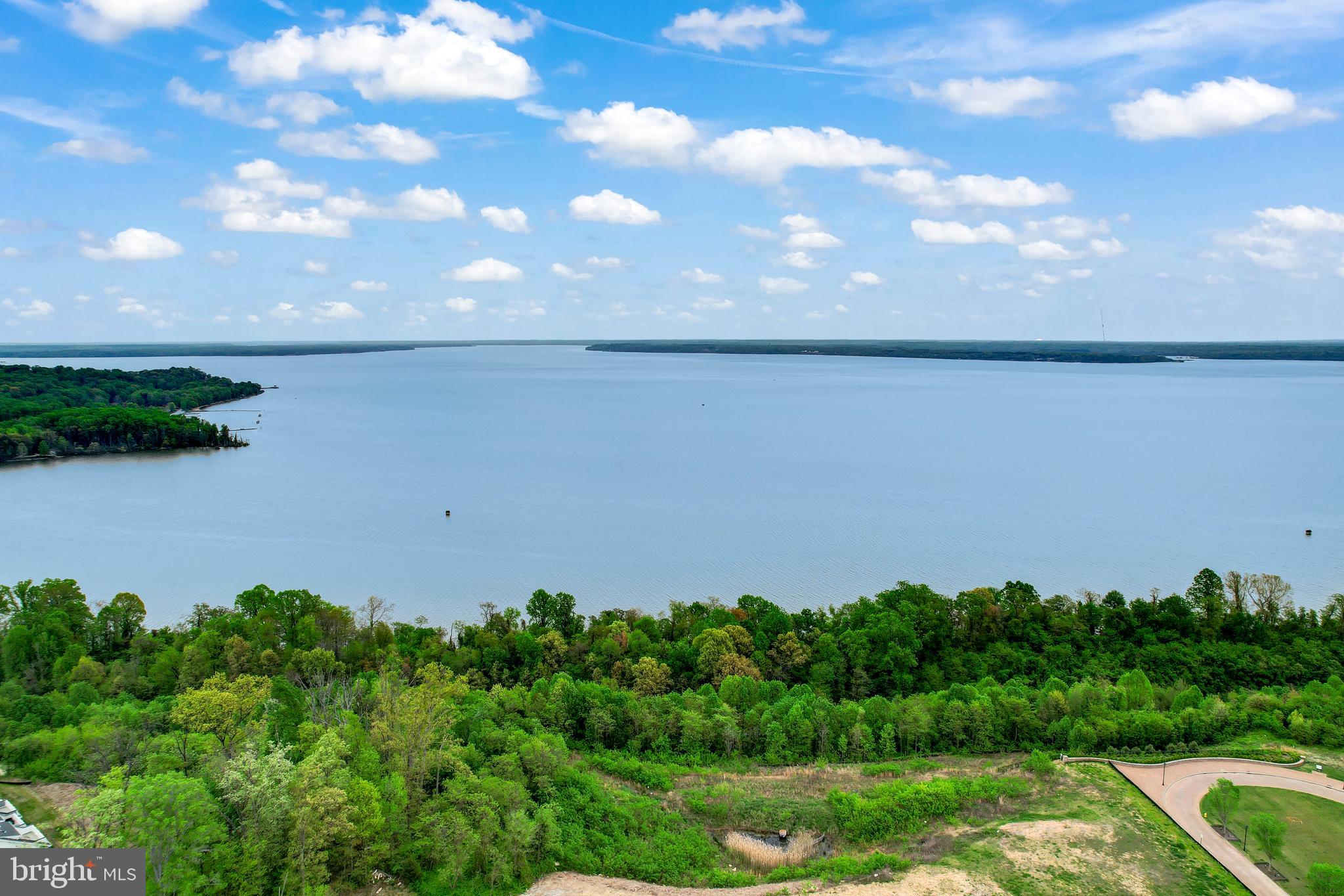 POTOMAC SHORES - Residential