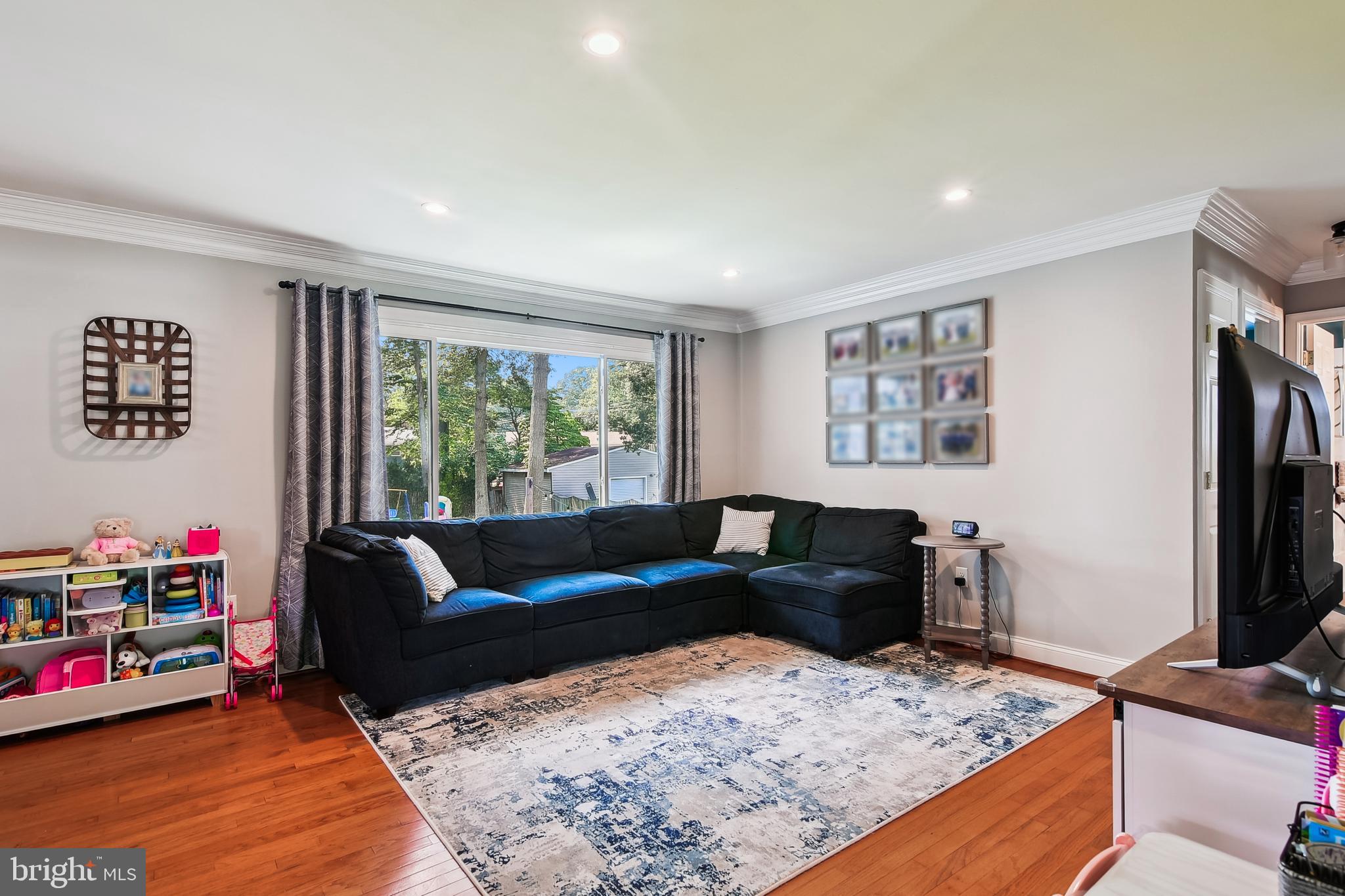 14 NICHOLSON DRIVE