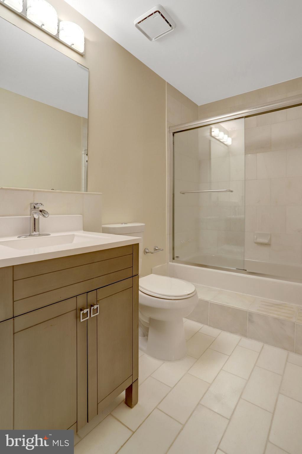 BELLA VISTA CONDOMINIUM - Residential Lease