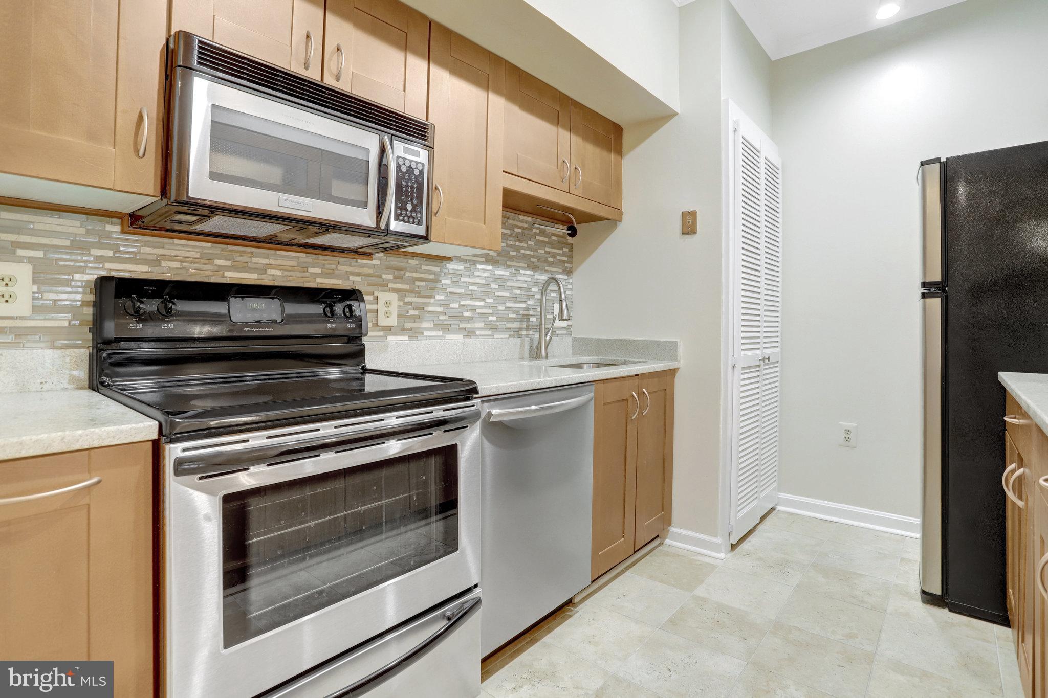 BELLA VISTA CONDOMINIUM - Residential Lease