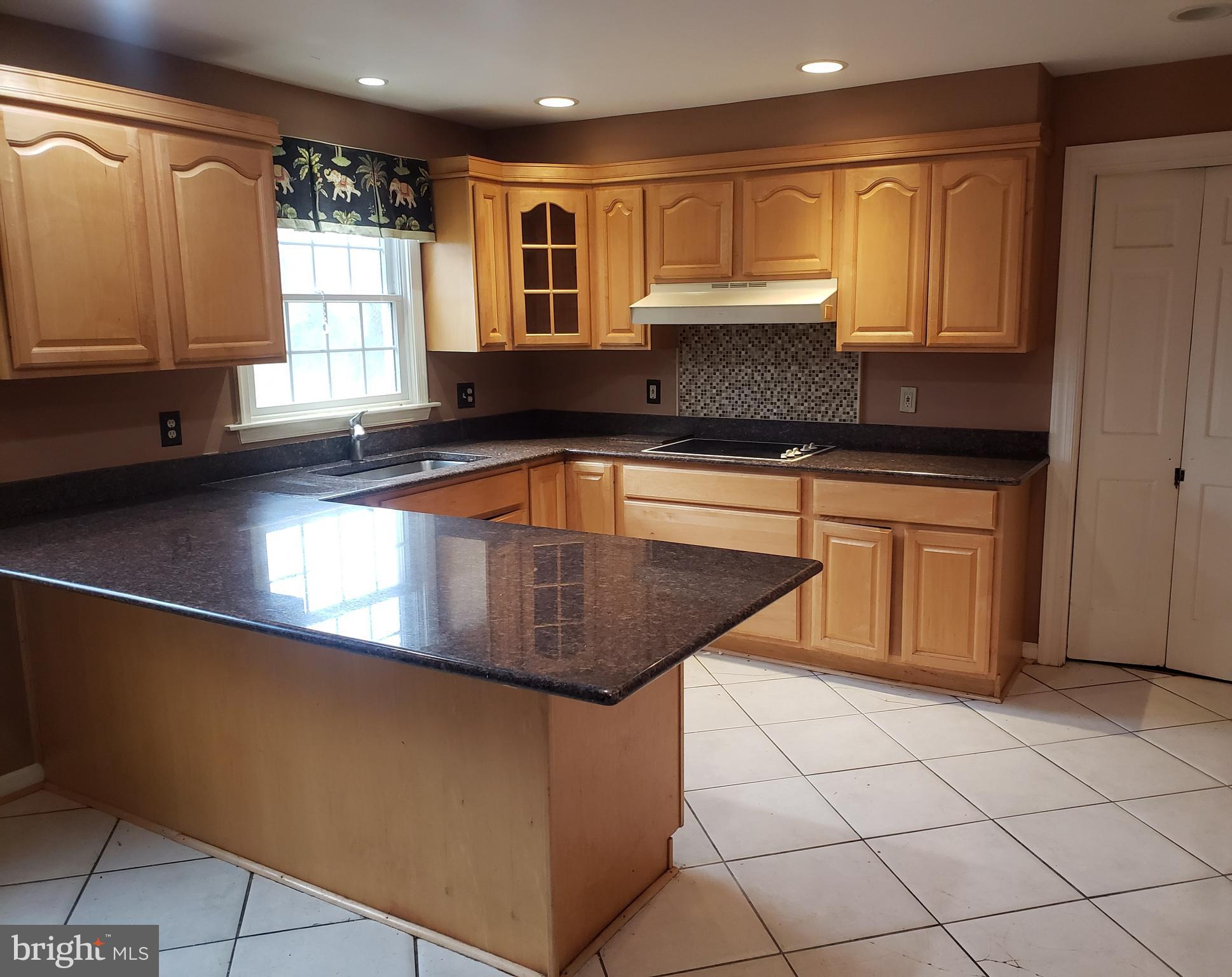 SUMMER HILL - Residential