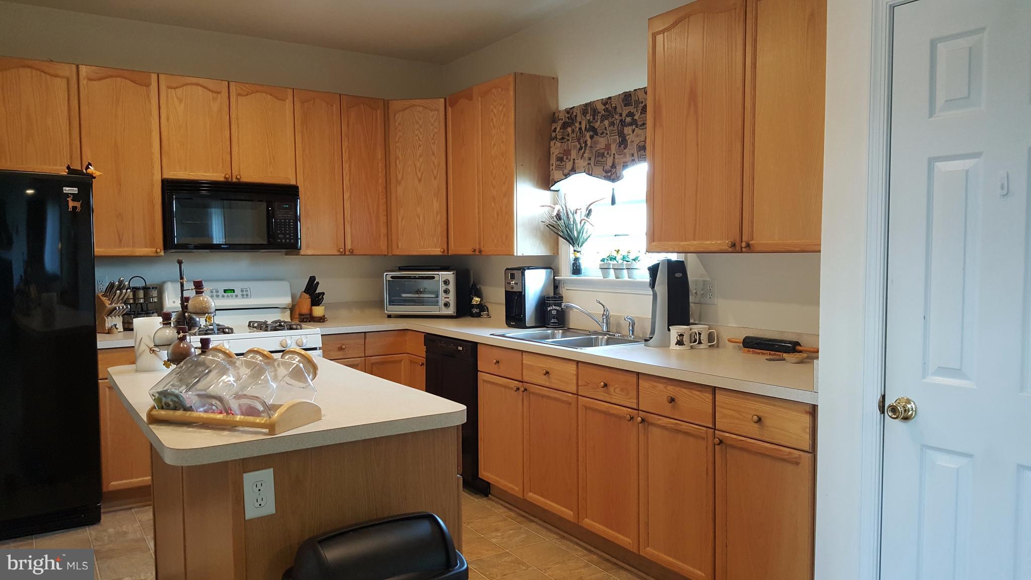 MCCAULEY CROSSING - Residential Lease