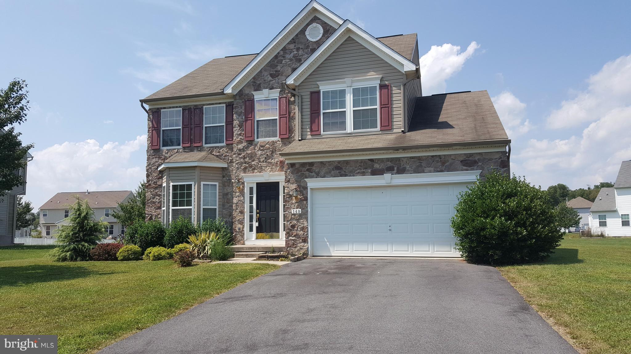 MCCAULEY CROSSING - Residential Lease