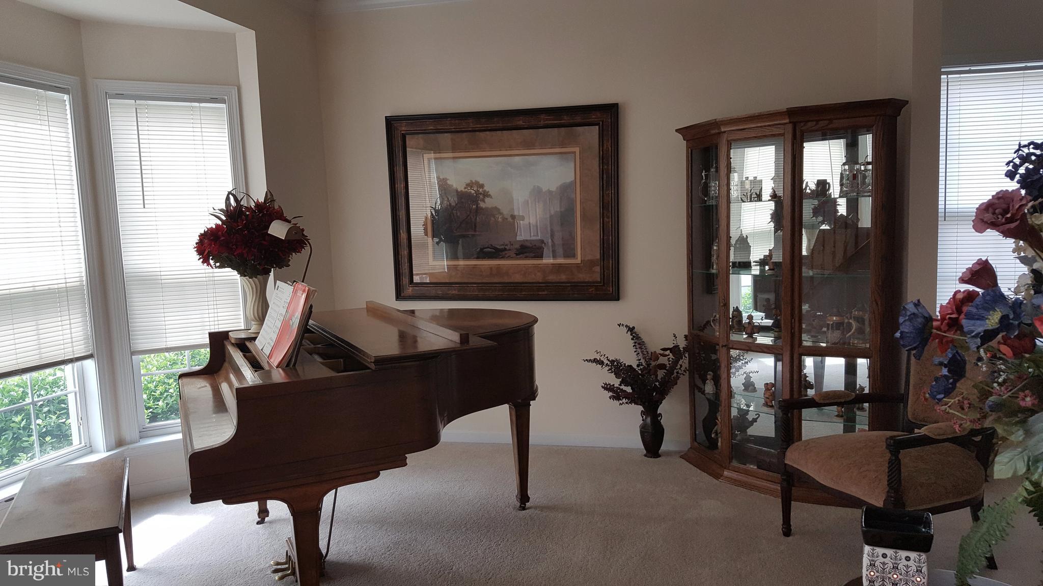 MCCAULEY CROSSING - Residential Lease