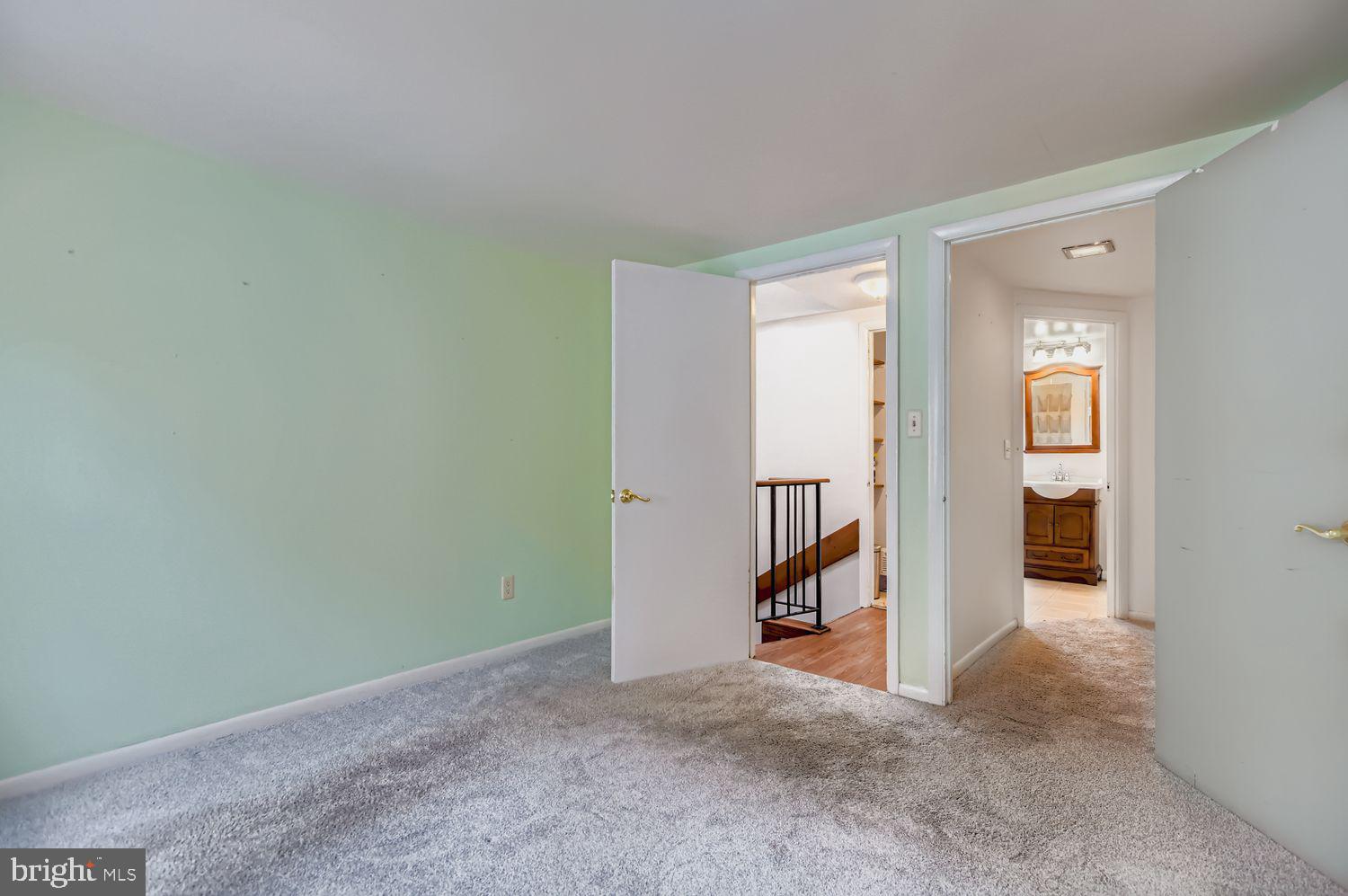 RIDGELY'S DELIGHT - Residential