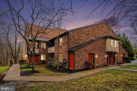 Photo of 910 Mountainview Drive #910, CHESTERBROOK, PA 19087 (MLS # PACT2120588)