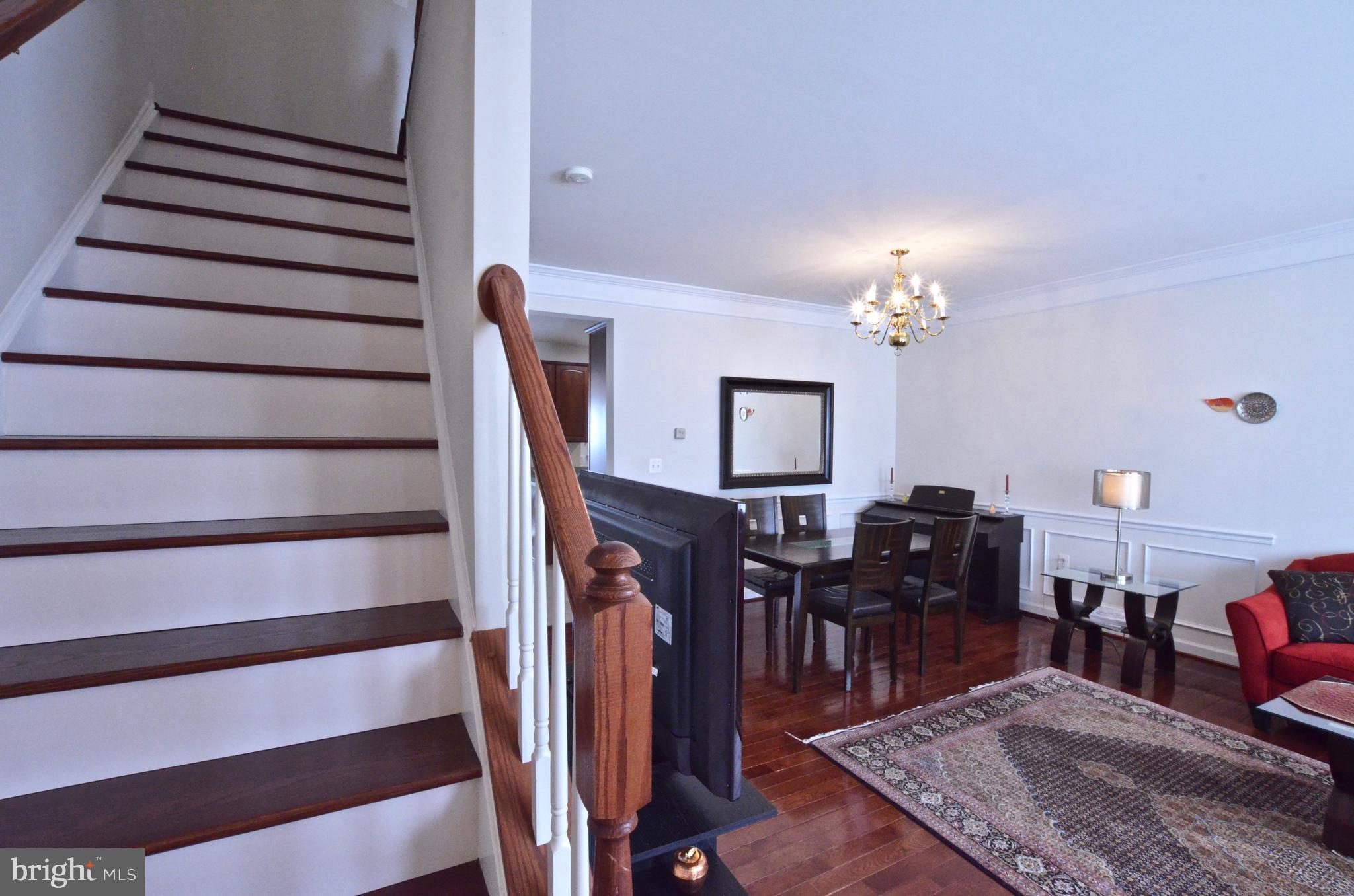 HAWKS VIEW GLEN - Residential Lease