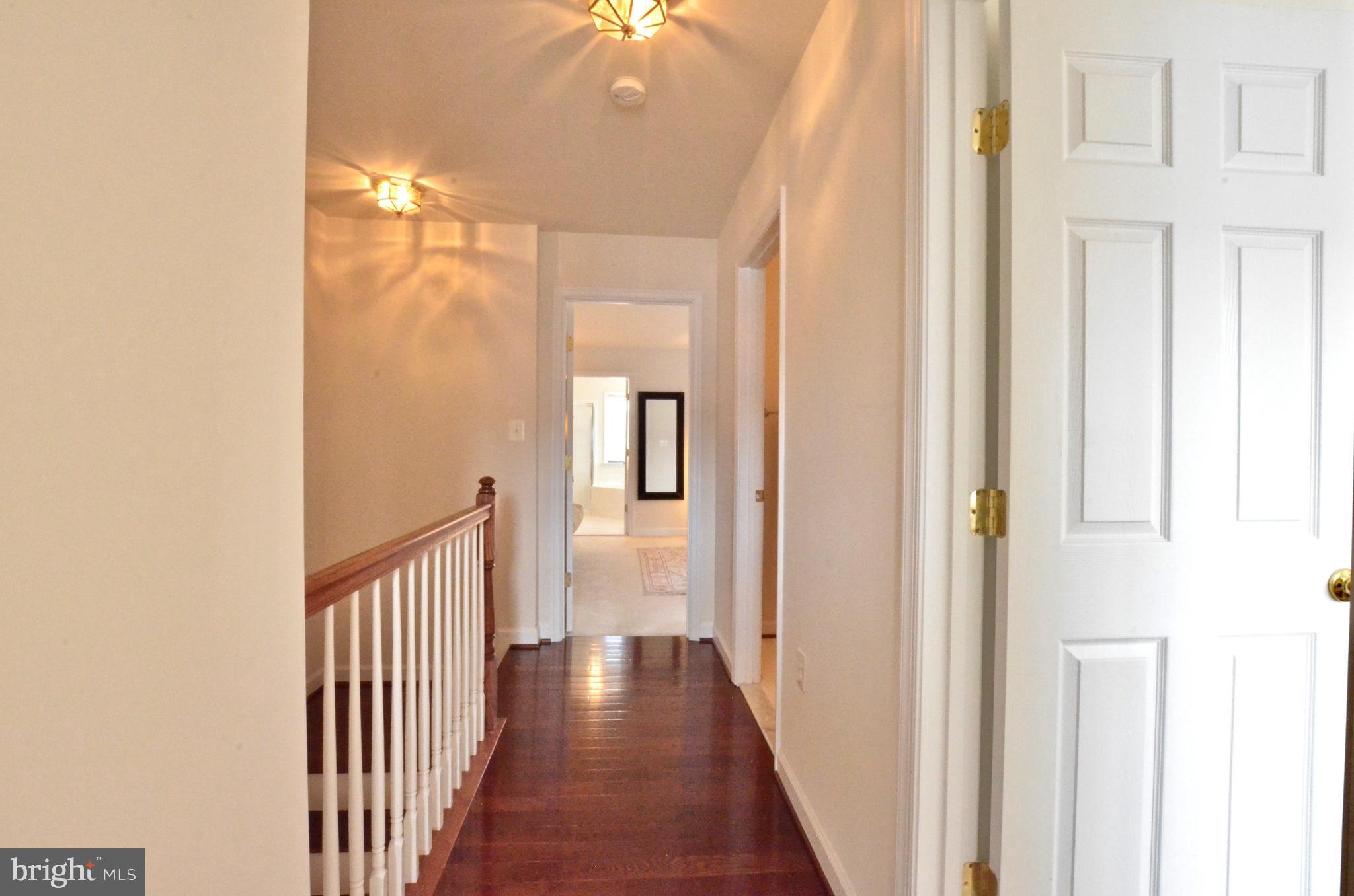 HAWKS VIEW GLEN - Residential Lease