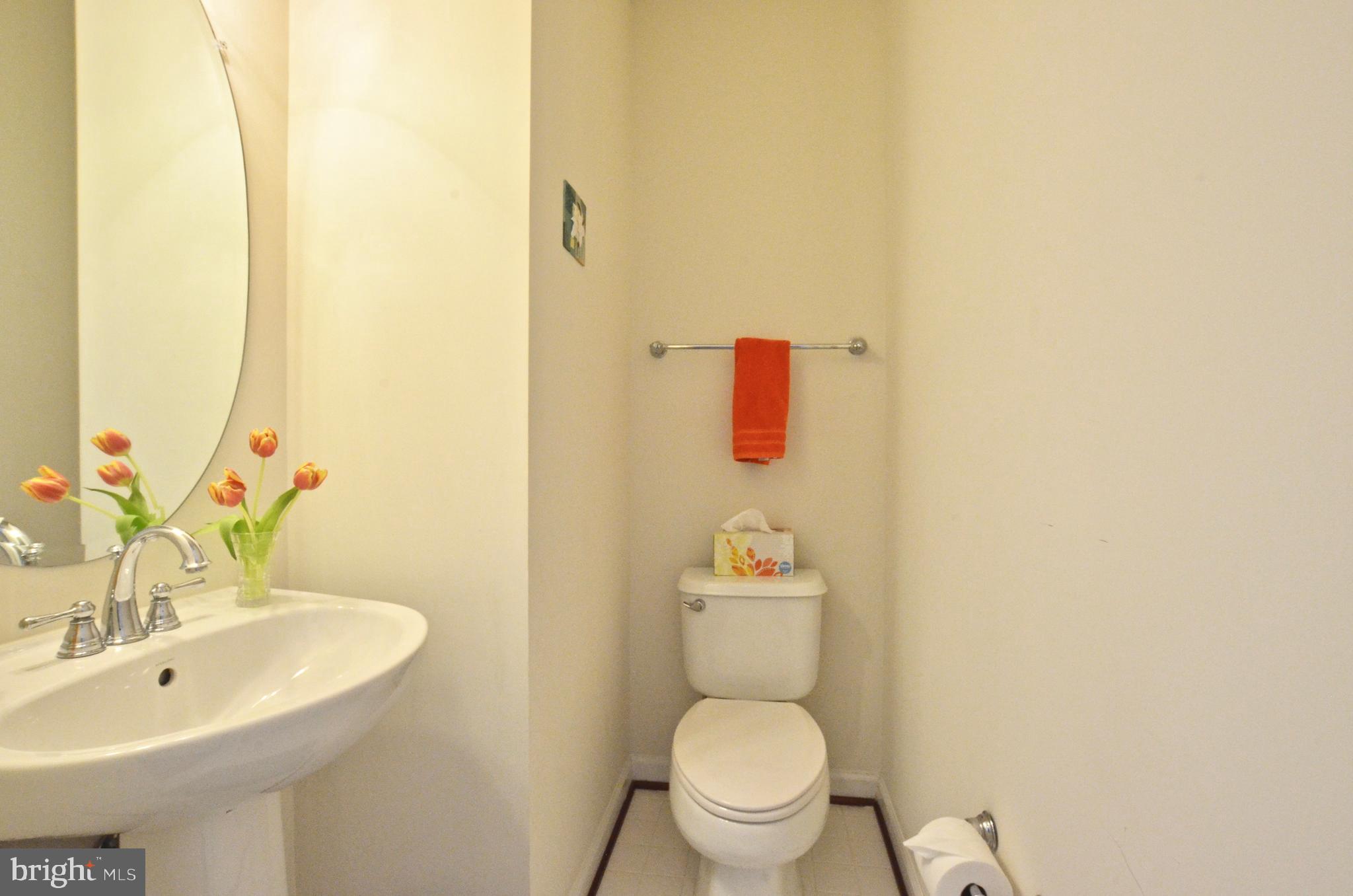 HAWKS VIEW GLEN - Residential Lease