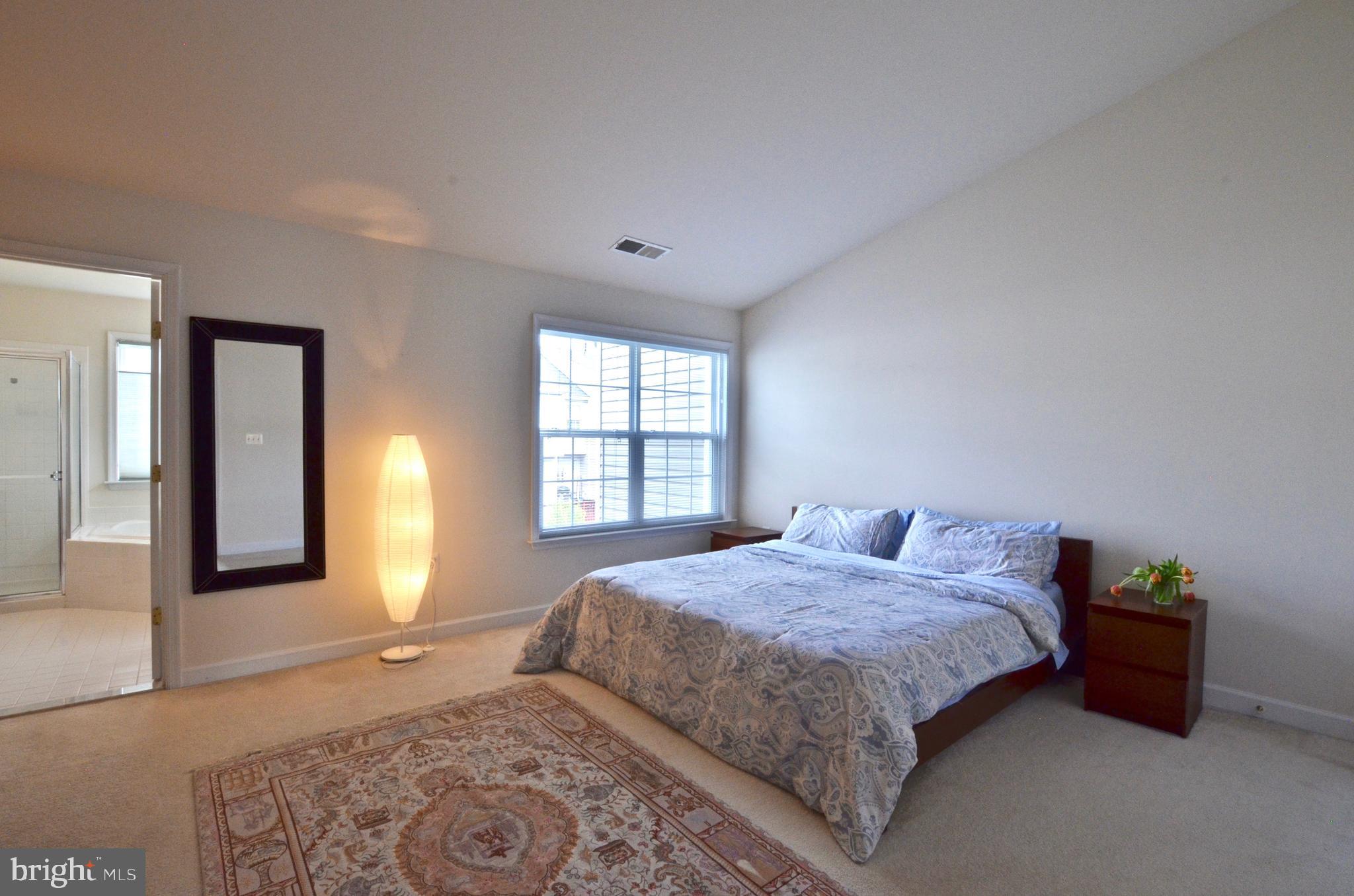 HAWKS VIEW GLEN - Residential Lease