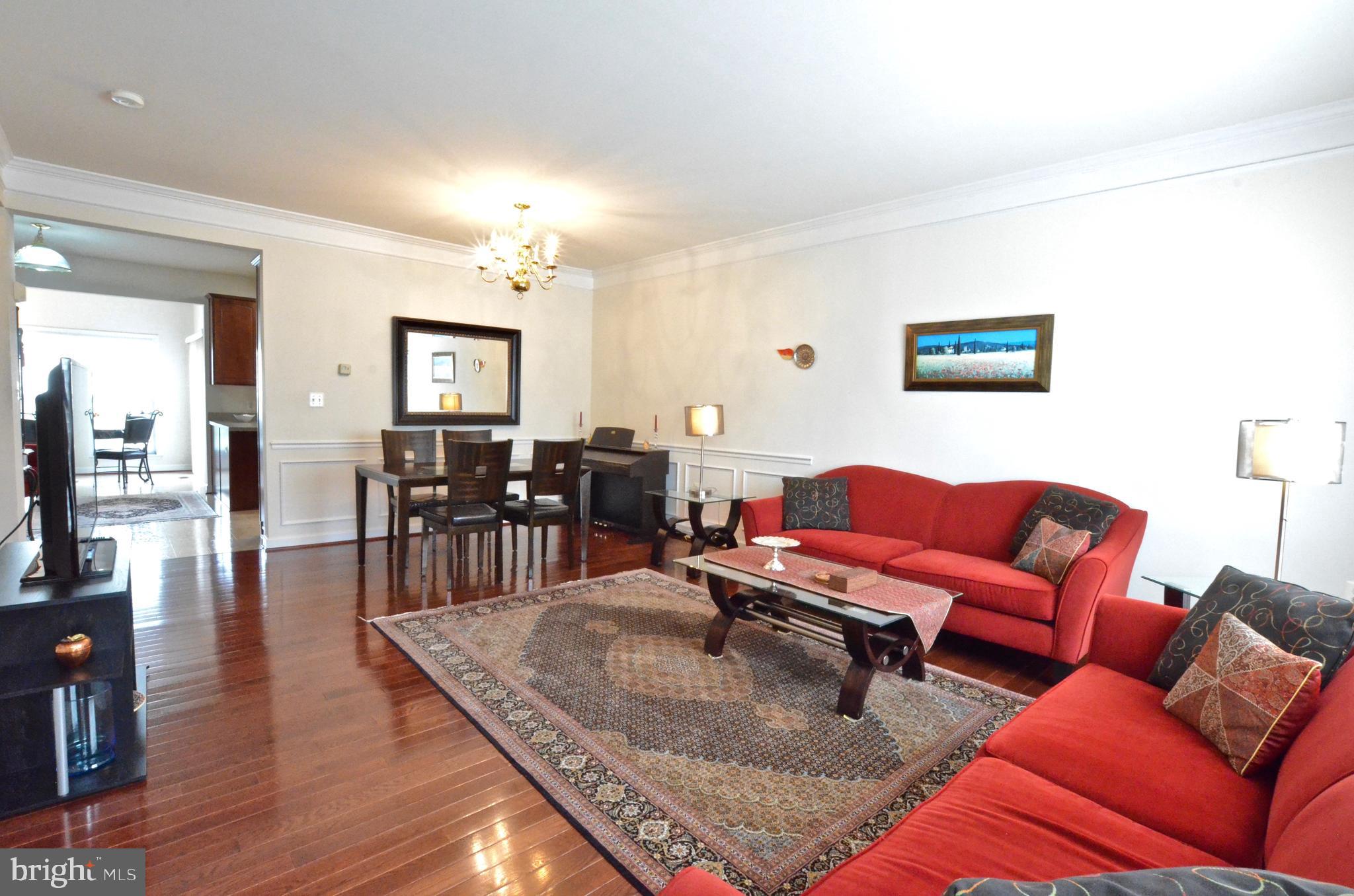 HAWKS VIEW GLEN - Residential Lease