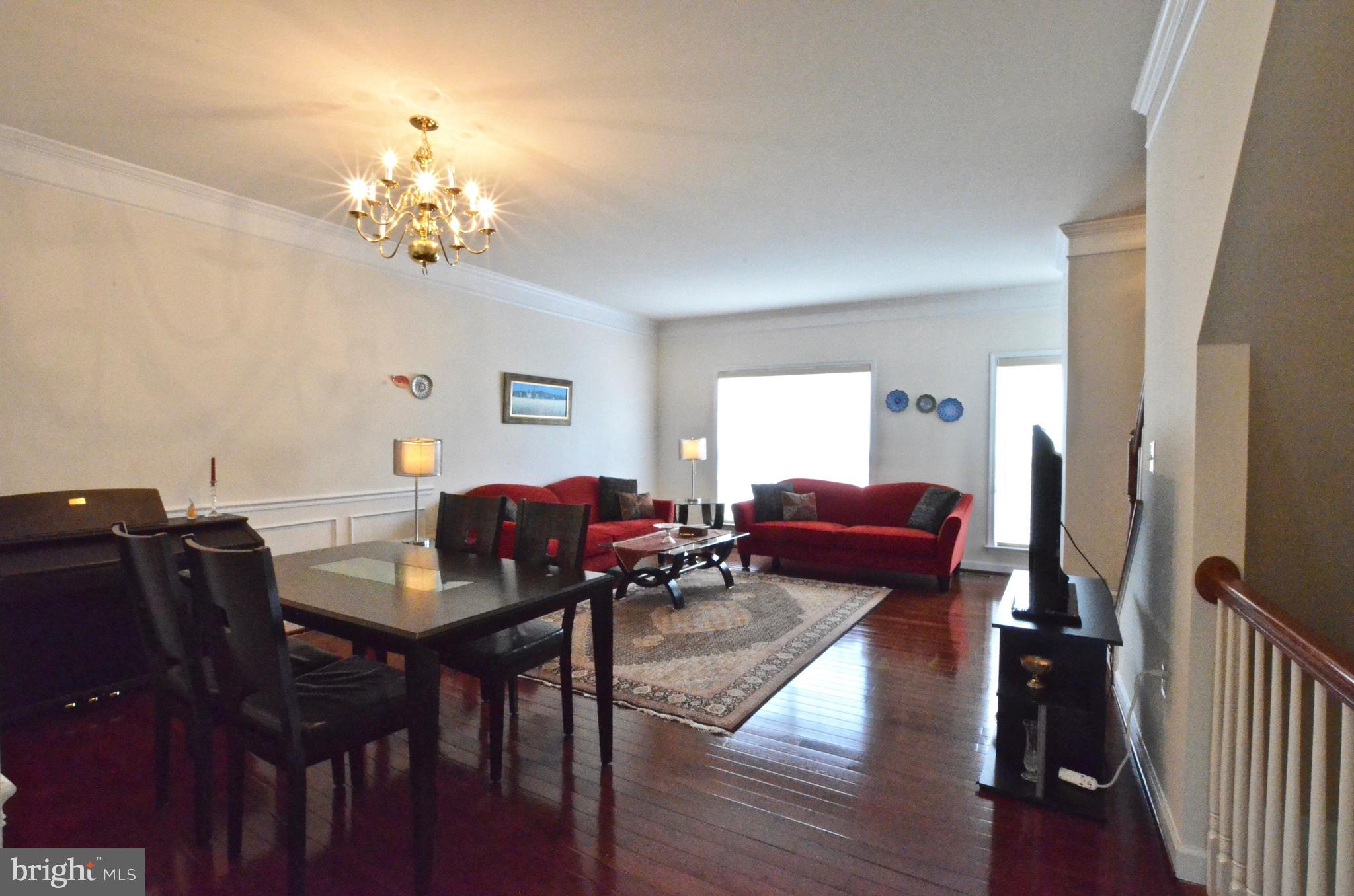 HAWKS VIEW GLEN - Residential Lease