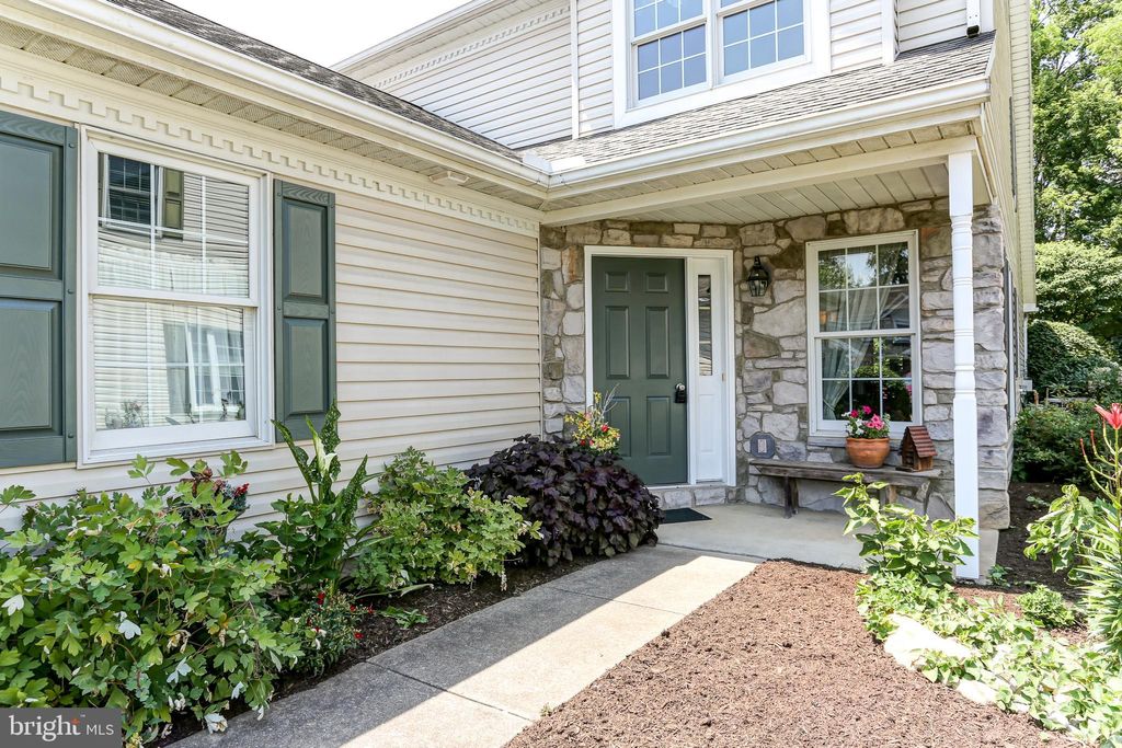 Photo of 16 Hemlock Drive, MAYTOWN, PA 17550 (MLS # PALA2072308)