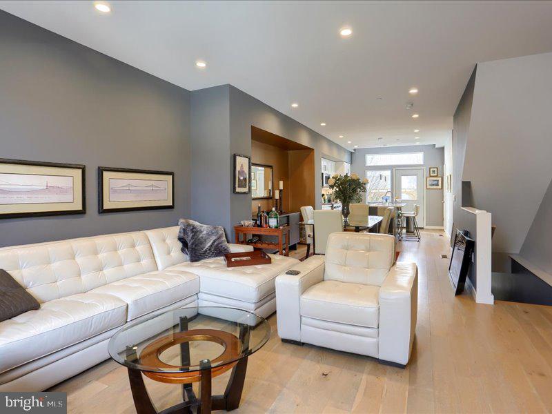 FISHTOWN - Residential Lease