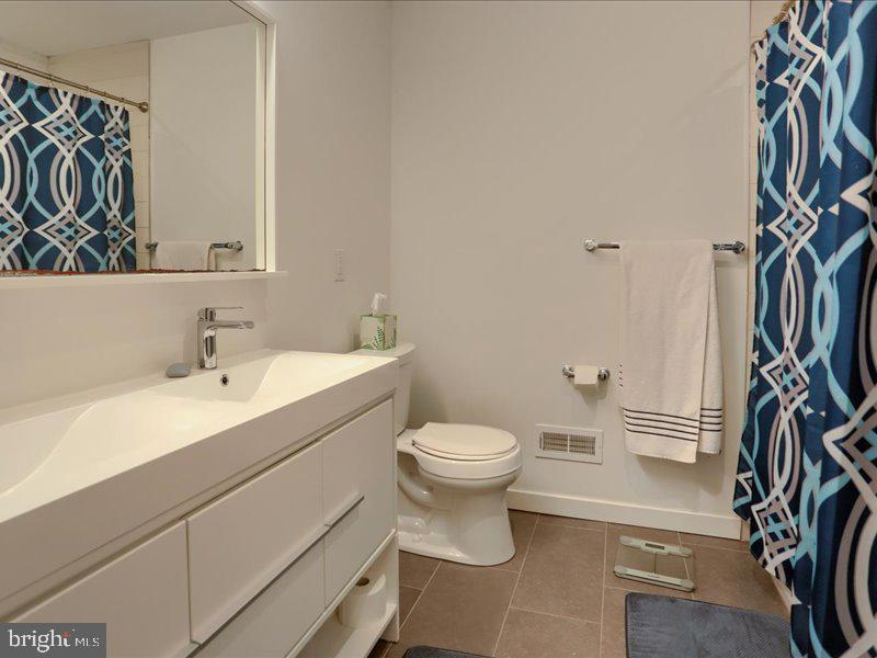 FISHTOWN - Residential Lease