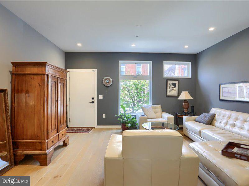 FISHTOWN - Residential Lease