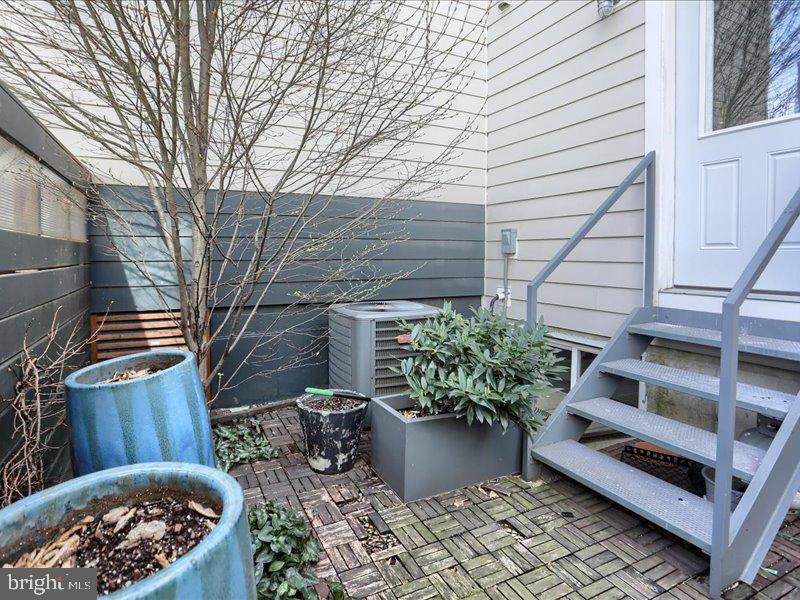 FISHTOWN - Residential Lease